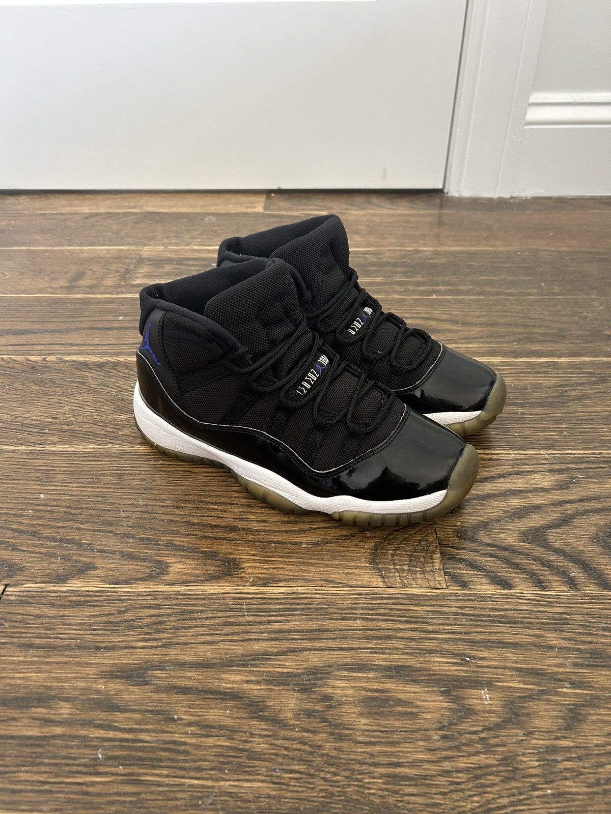 Nike Nike Jordan 11 Retro BG “Space Jam” 2016 US M 6 Size US 6 / EU 39 - 7 Thumbnail