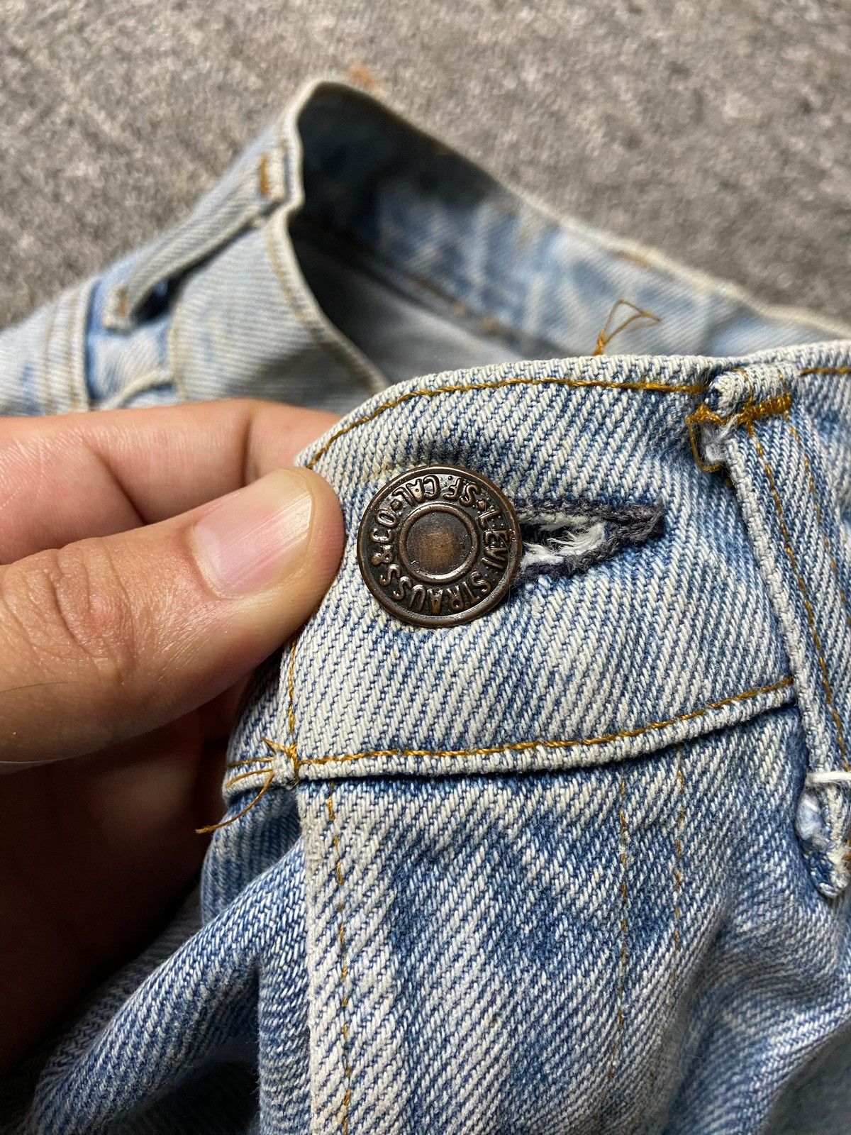 Levi's Levis Strauss Co. Light Washed Denim Jeans (165) Size US 26 / EU 42 - 6 Thumbnail