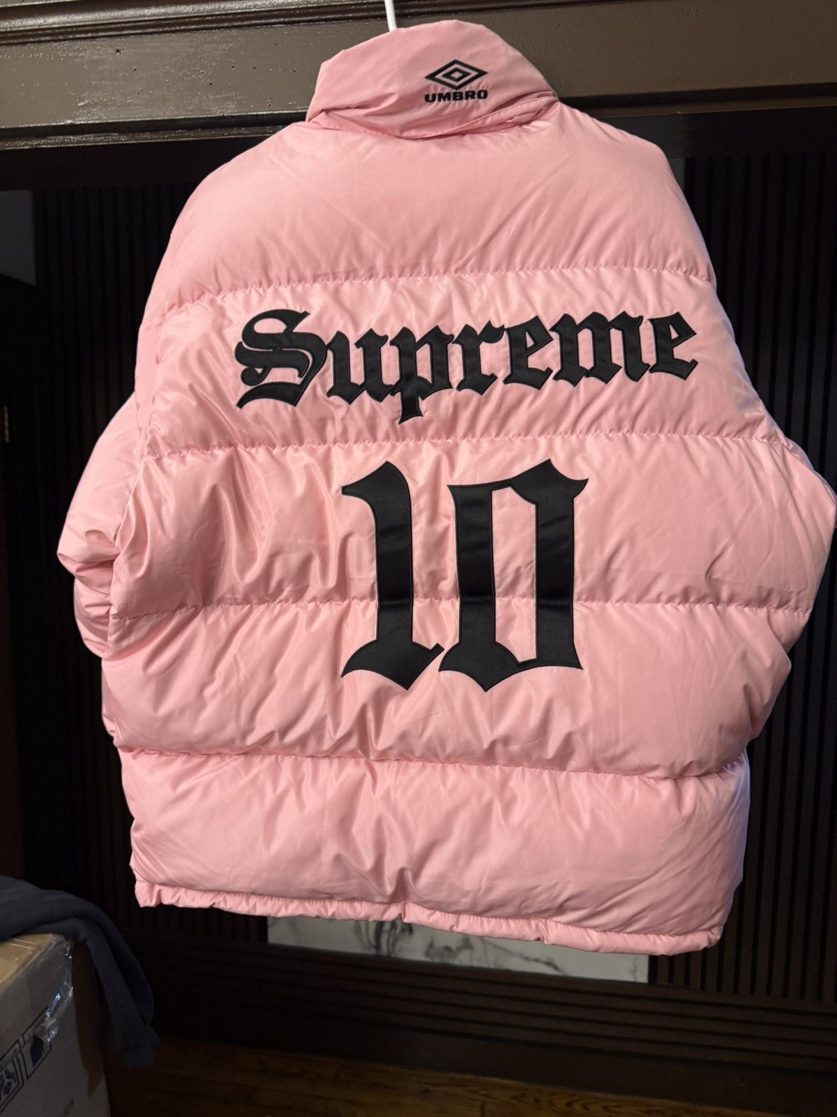 Supreme Supreme Umbro Puffer Jacket Pink Size Large Size US L / EU 52-54 / 3 - 11 Thumbnail