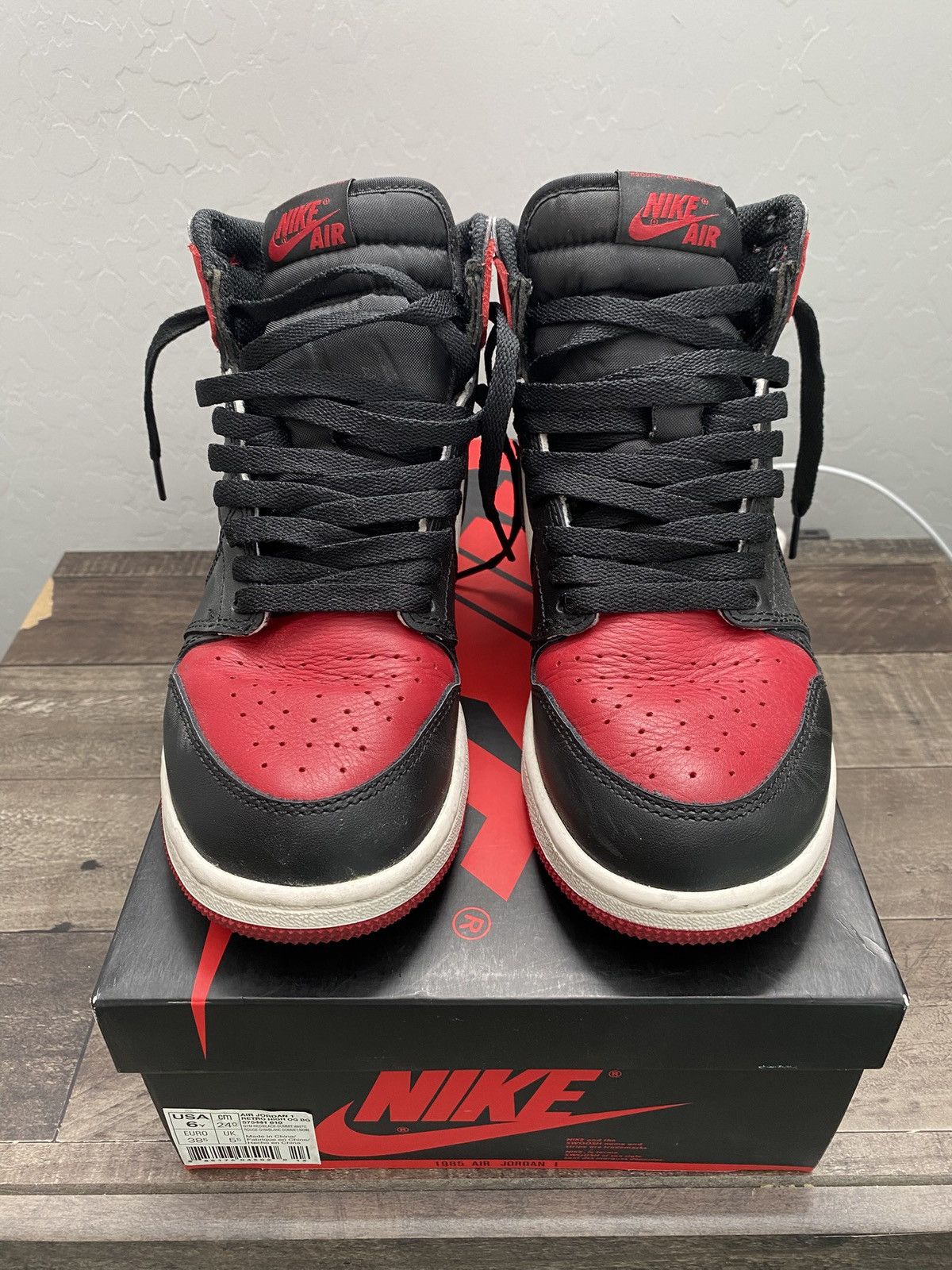 Jordan Brand × Nike Jordan 1 Black Toe Size US 6 / EU 39 - 4 Thumbnail