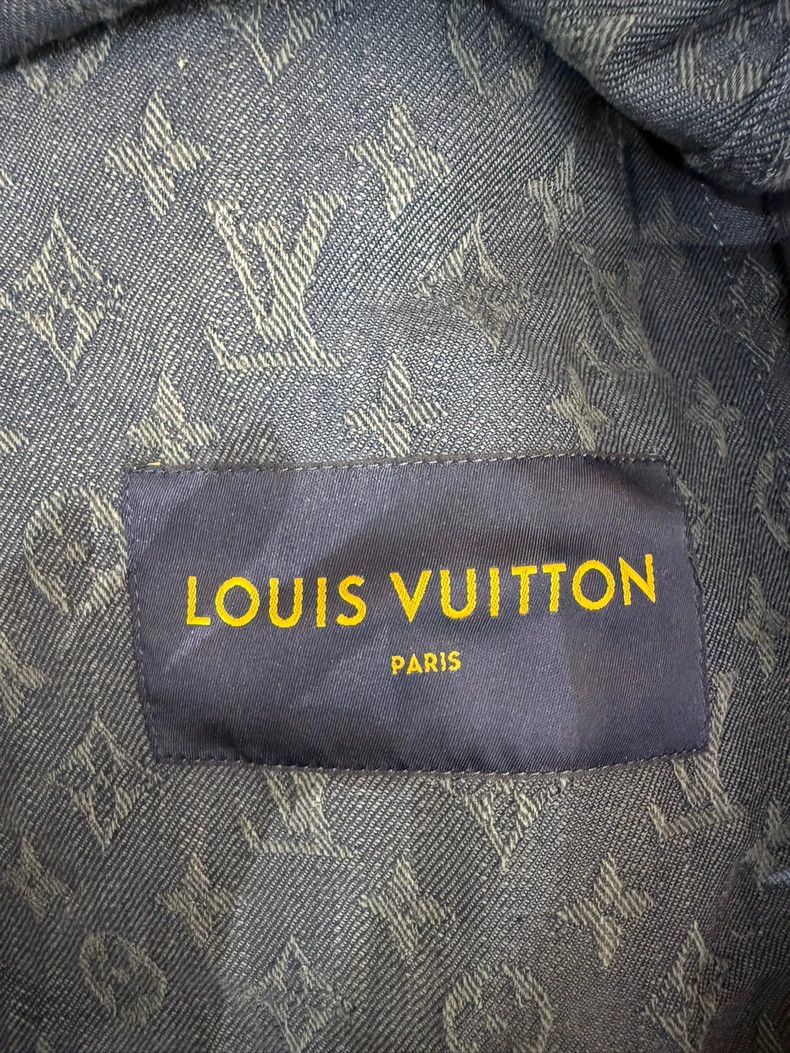 Louis Vuitton Louis Vuitton Full logo denim jacket Size US M / EU 48-50 / 2 - 5 Thumbnail