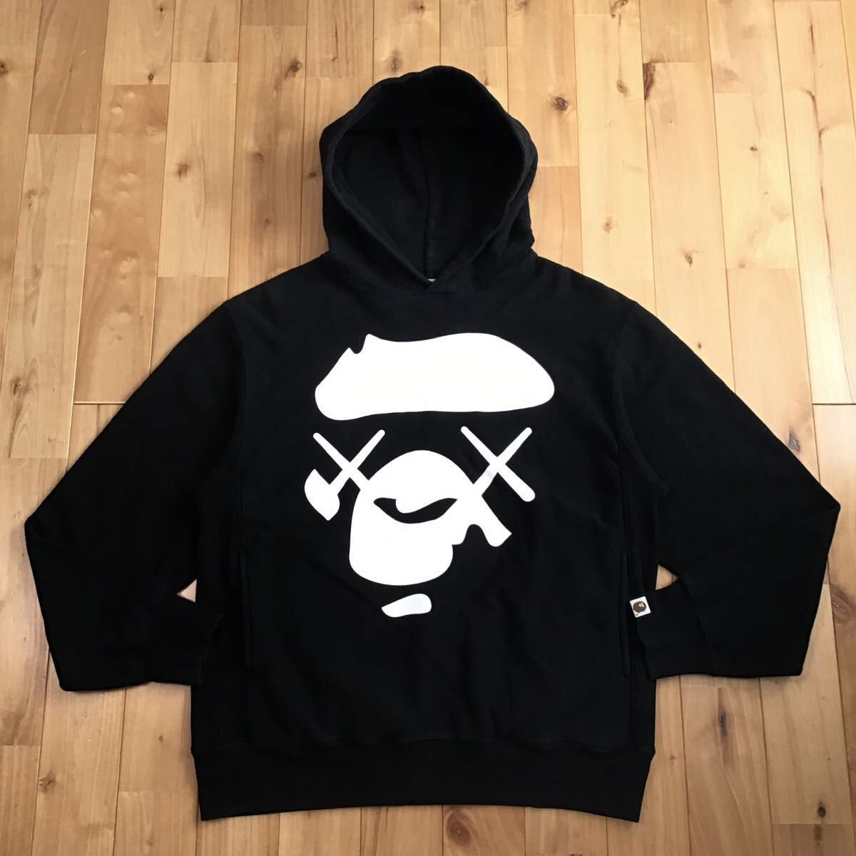 数々の賞を受賞 ☆激レア☆ KAWS × BAPE ターゲットロゴ