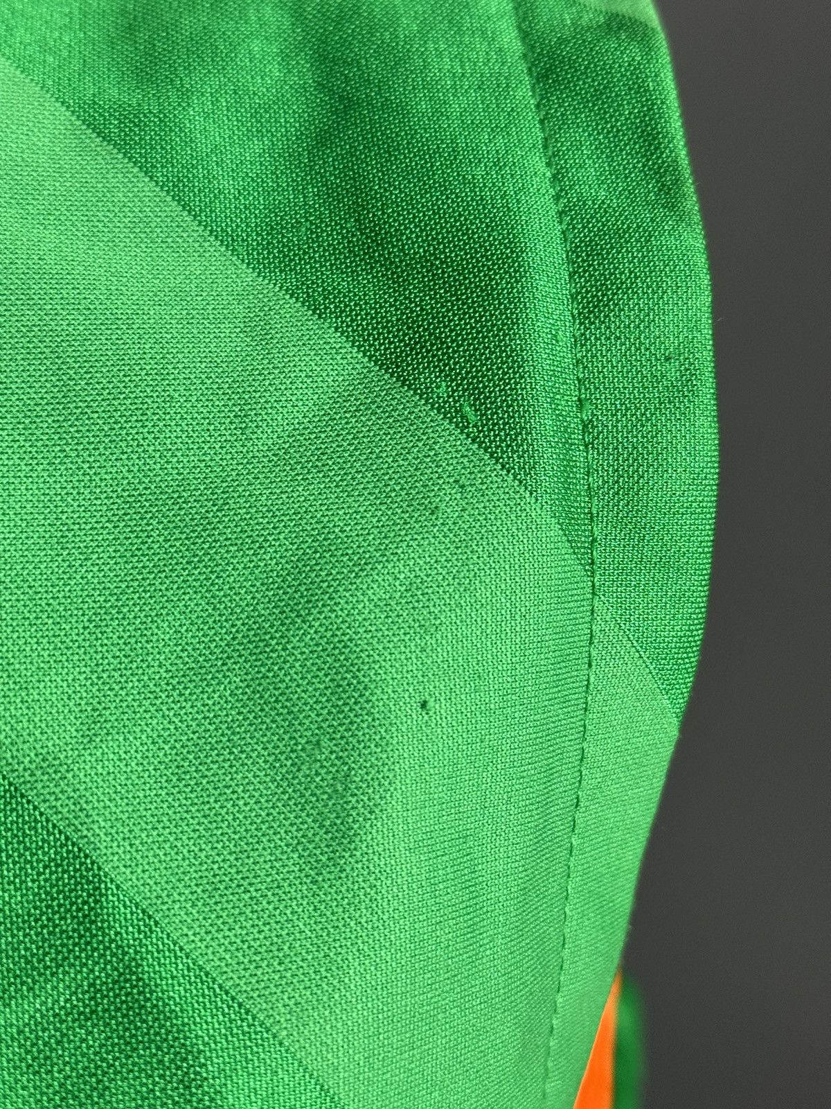 Umbro Republic of Ireland 16/18 Home Football Jersey Size US XL / EU 56 / 4 - 15 Thumbnail