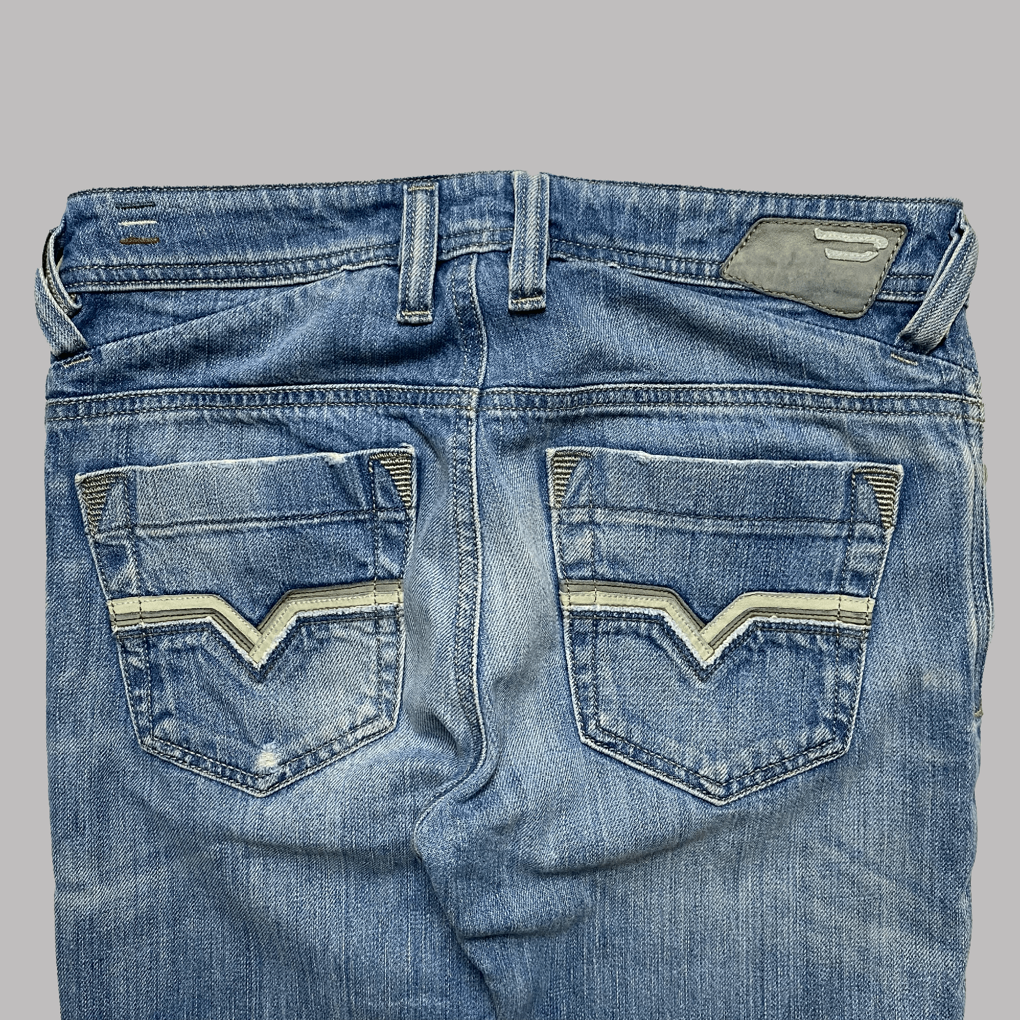 Diesel Diesel Back Stitching Faded Blue Denim Jeans Size 30" / US 8 / IT 44 - 3 Thumbnail