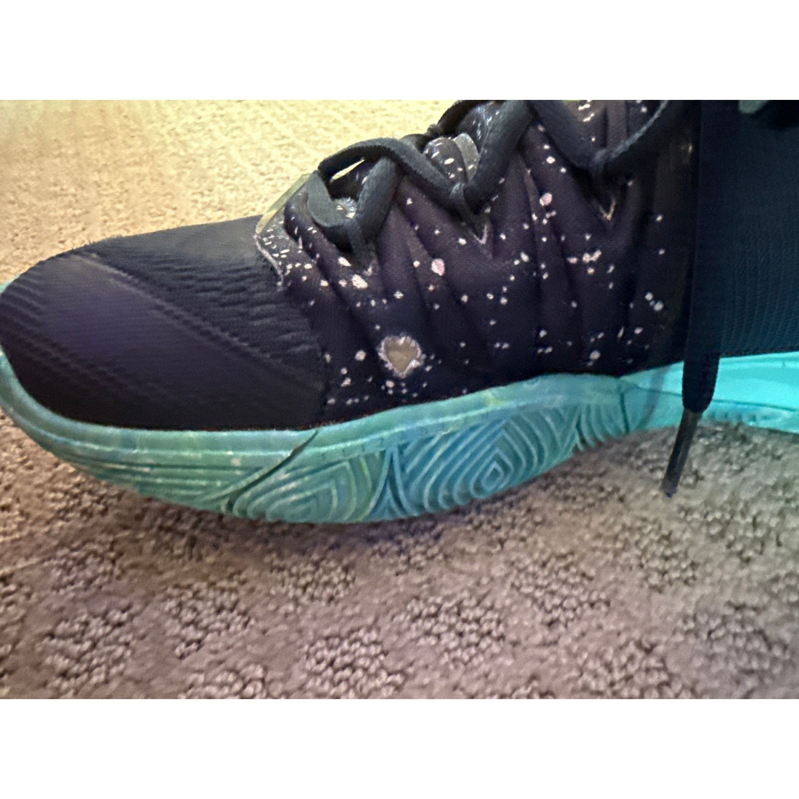 Nike Nike Kyrie 5 UFO Light Current Blue Basketball Shoe,10 Size US 10 / EU 43 - 10 Thumbnail