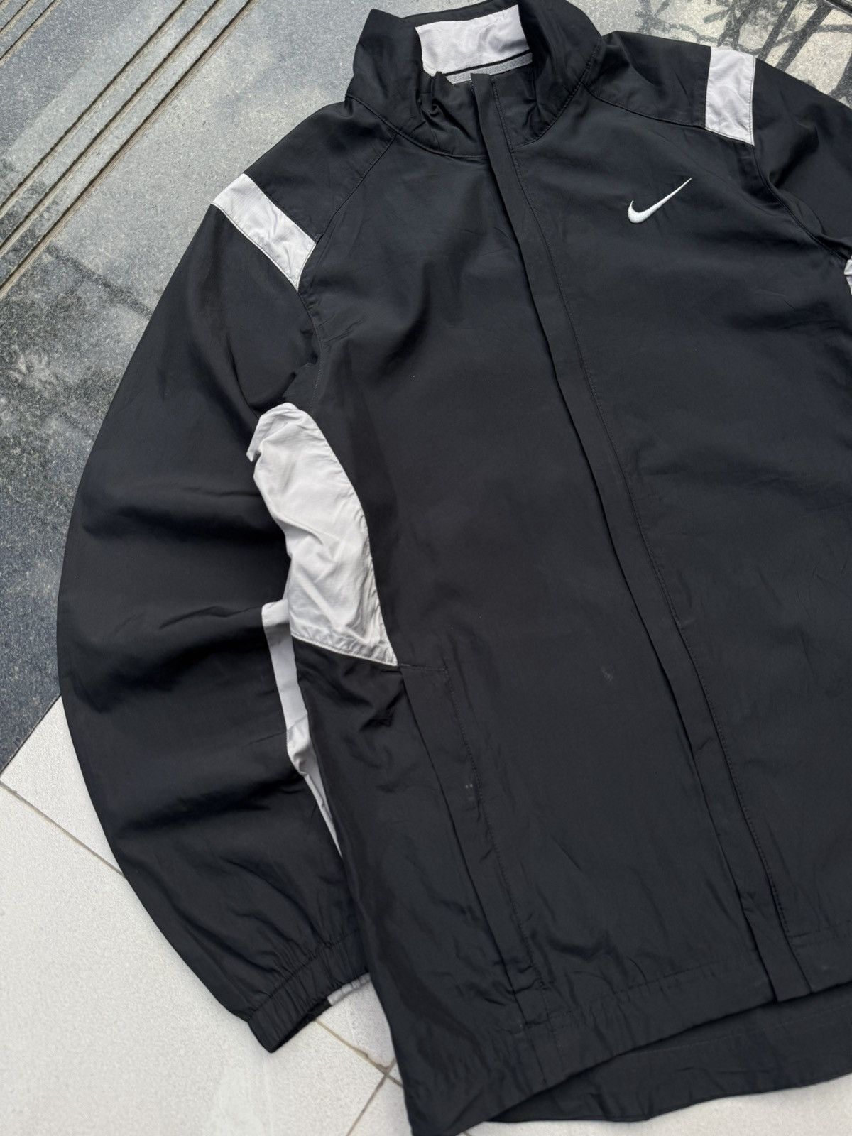 Nike 90’s NIKE RARE ZIP Y2K VINTAGE NYLON RETRO SWOOSH JACKET Size US M / EU 48-50 / 2 - 3 Thumbnail