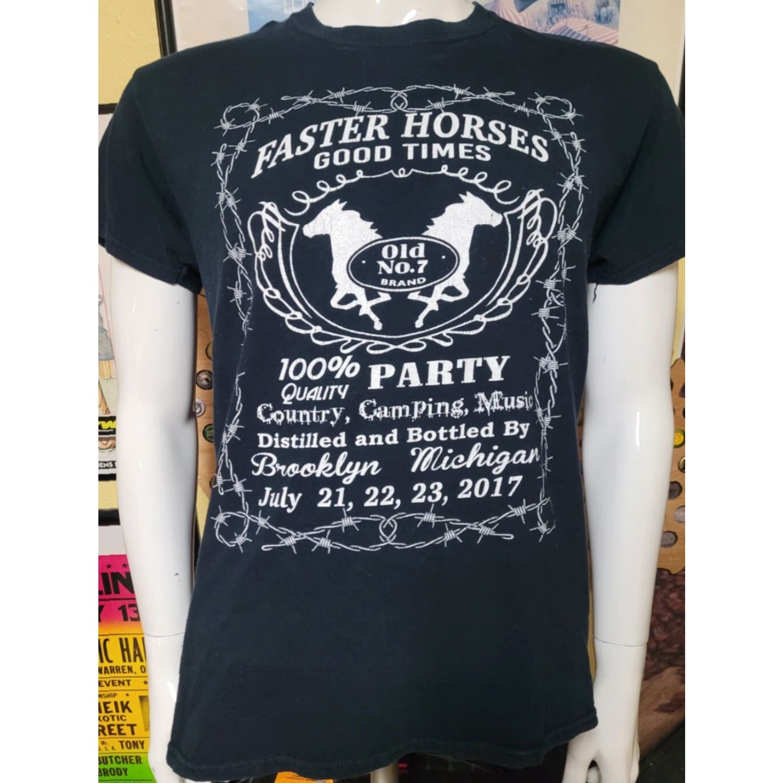 Gildan Faster Horses Luke Bryan T Shirt Band Music Graphic Tee Unisex Adults S Black 2017 Brooklyn MI Size US S / EU 44-46 / 1 - 2 Thumbnail
