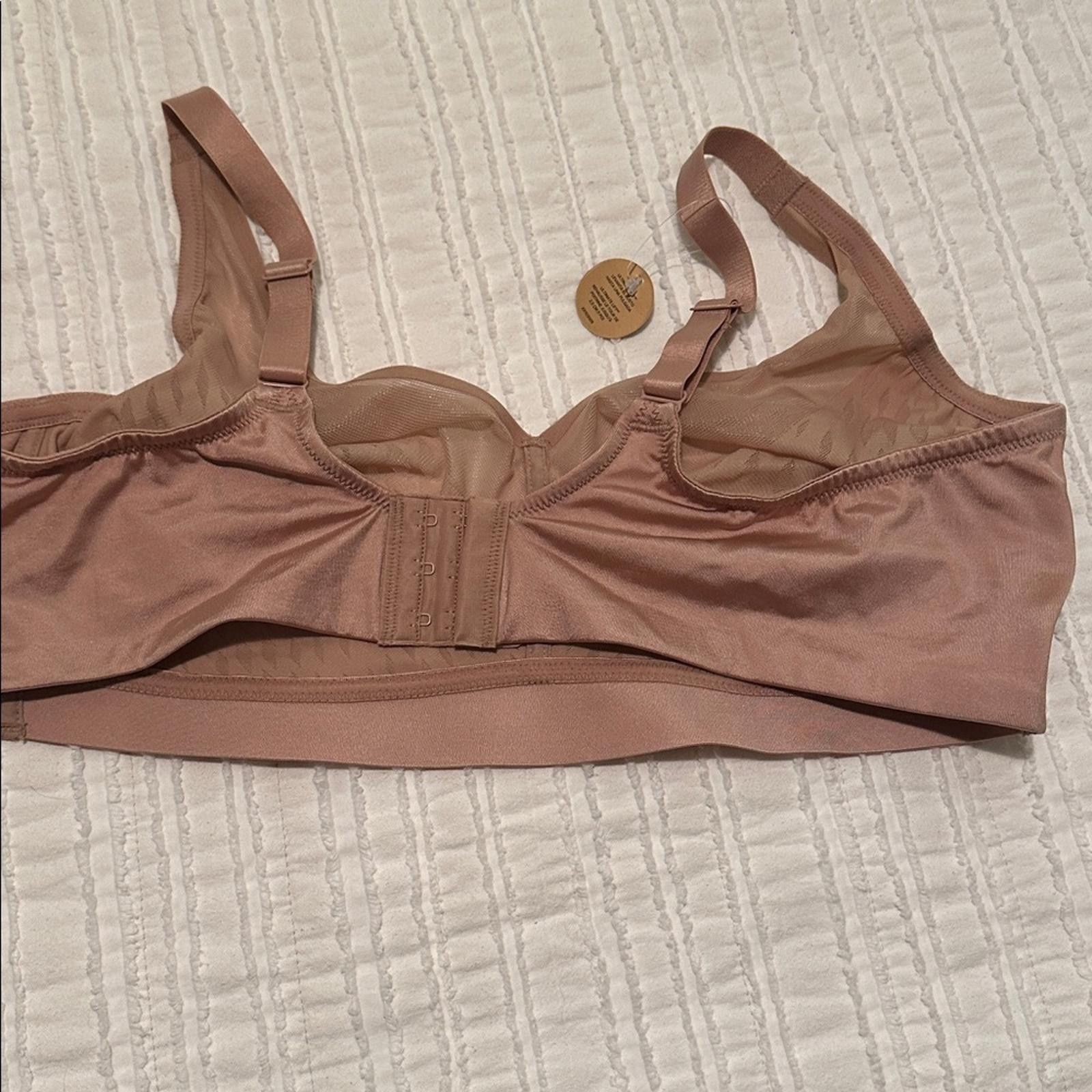 Other NWT Wacoal 42D Seamless Tan Bra Bralette adjustable Size ONE SIZE - 4 Thumbnail
