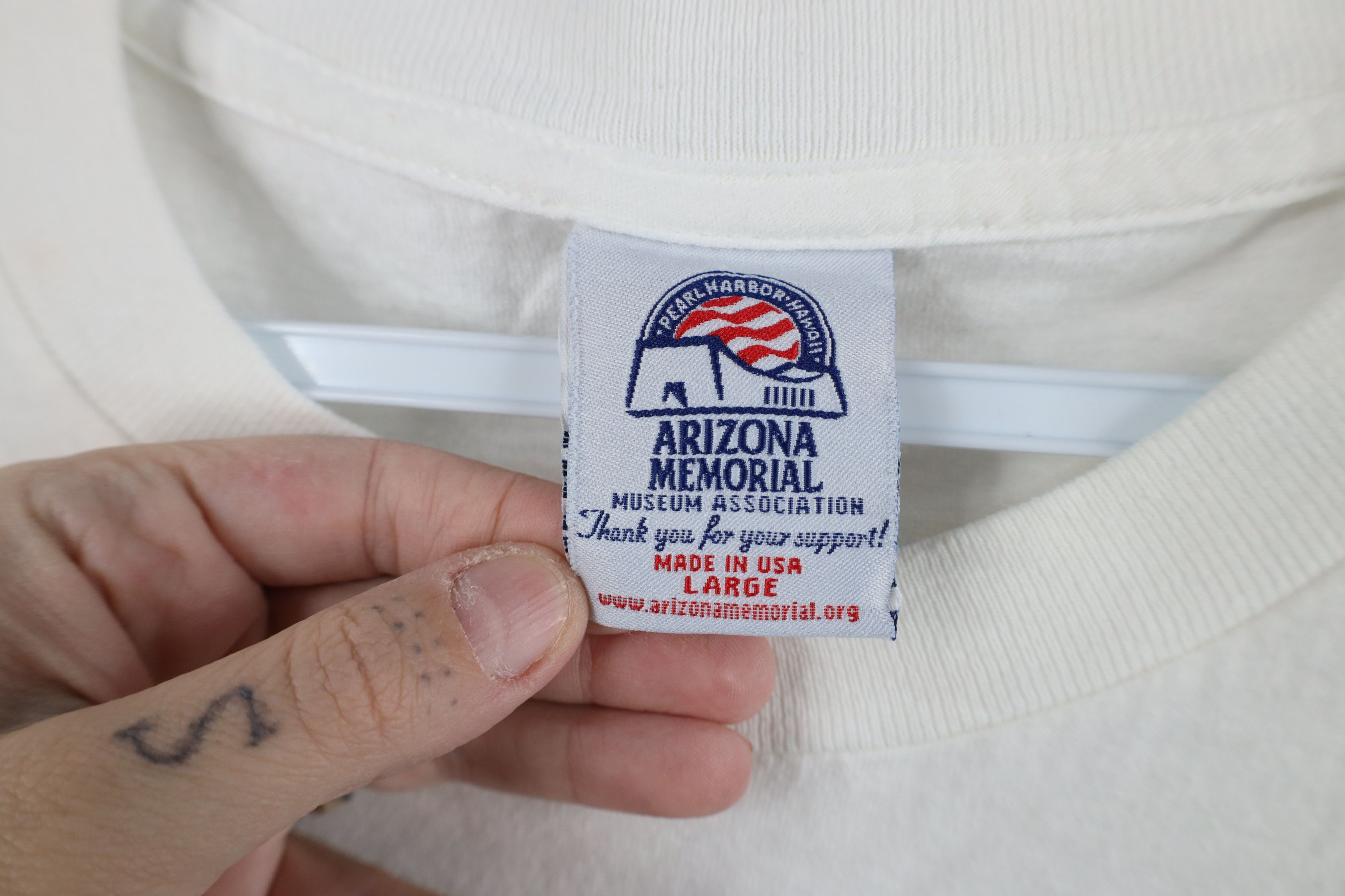 Vintage Vintage 90s Y2K Memorial Pearl Harbor Hawaii T-Shirt USA Size US L / EU 52-54 / 3 - 7 Thumbnail