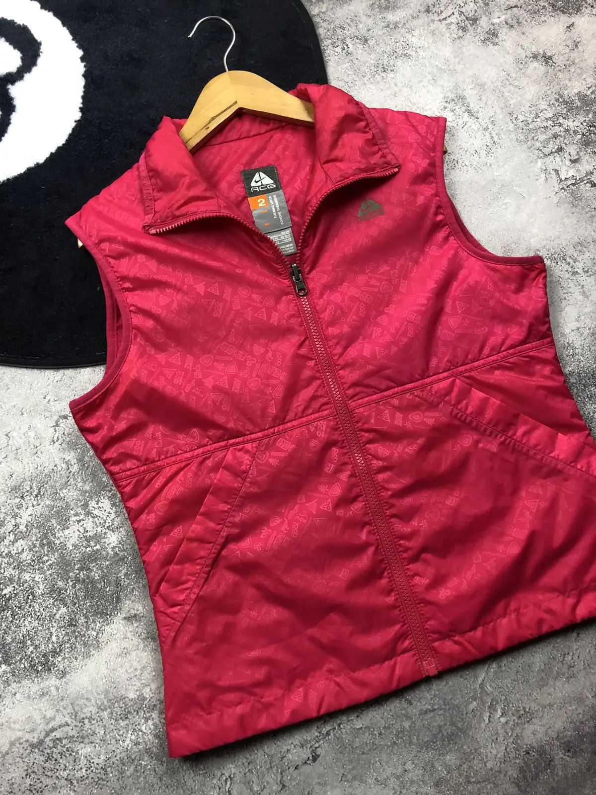 Nike ACG NIKE ACG Monogram Mini Logo Streetwear Sportswear Mini Vest Size M / US 6-8 / IT 42-44 - 3 Thumbnail