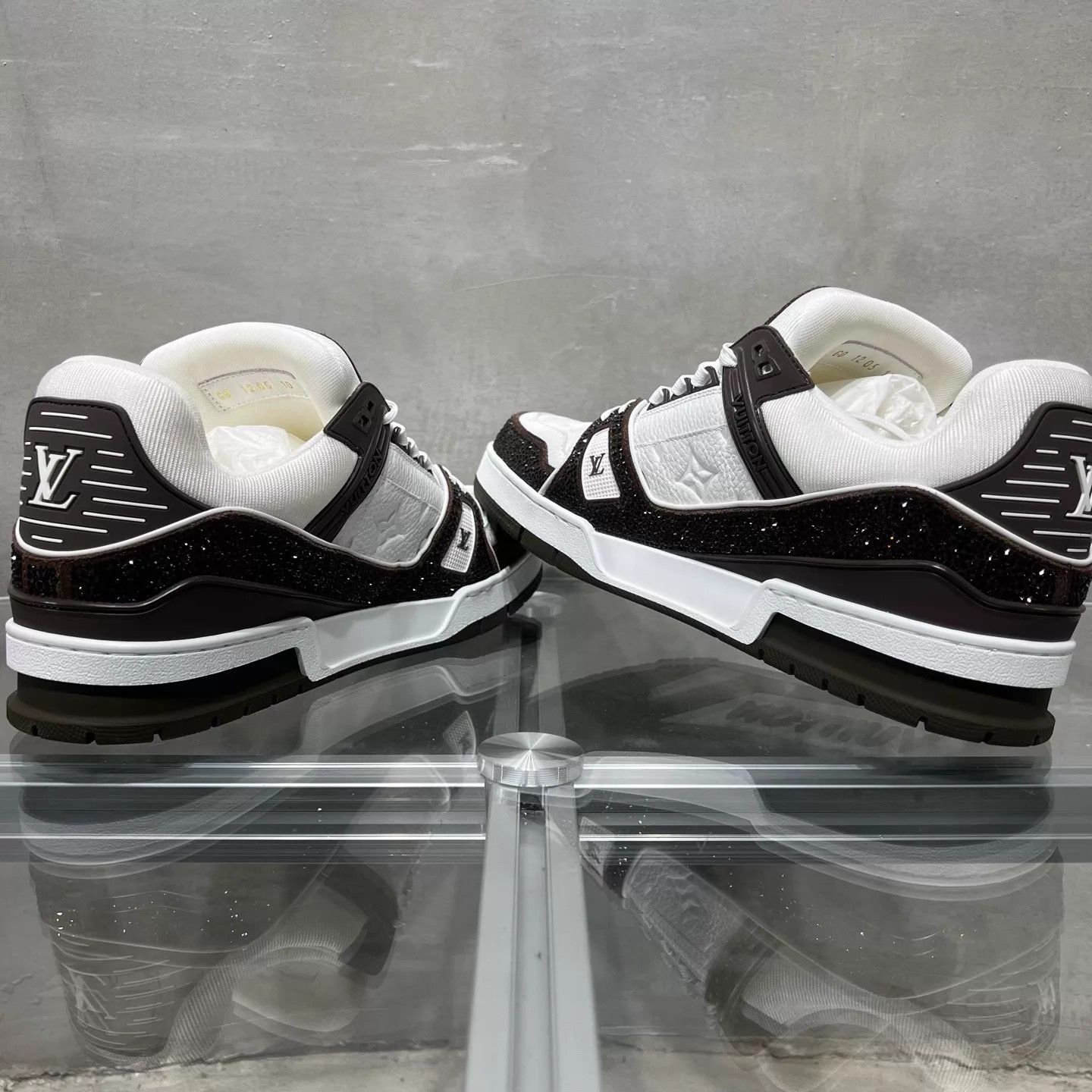 Louis Vuitton LV Trainer Brown Diamond-Embellished UK10 (44) Size US 11 / EU 44 - 5 Thumbnail
