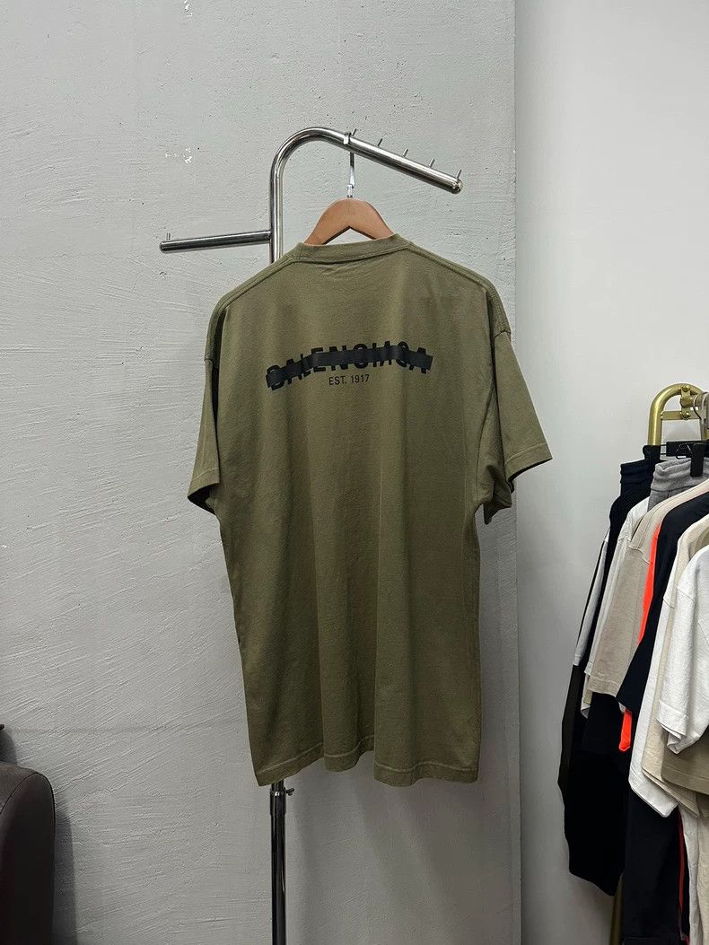 Balenciaga Balenciaga Delete logo short sleeves Size US L / EU 52-54 / 3 - 2 Thumbnail