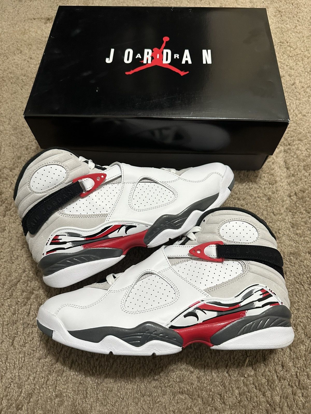 Jordan Brand Size 10 - Jordan 8 Retro White True Red (2025) (305381-100) Size US 10.5 / EU 43-44 - 1 Thumbnail