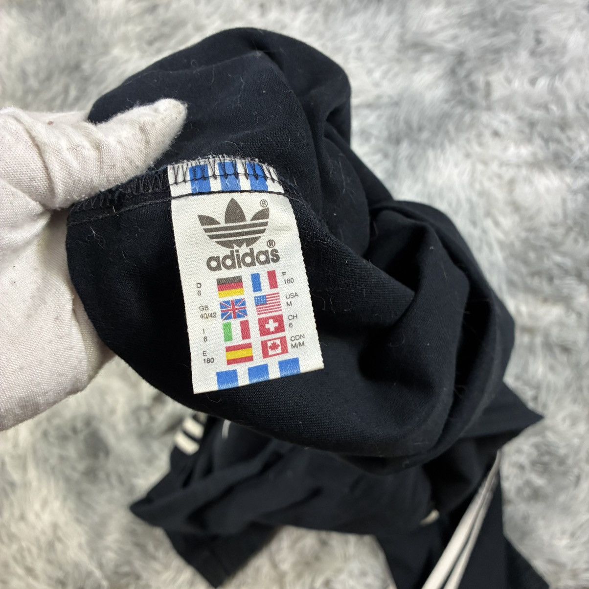 Adidas Vintage Adidas Track Jacket Black 90s 3 Stripe Windbreaker L Size US L / EU 52-54 / 3 - 4 Thumbnail