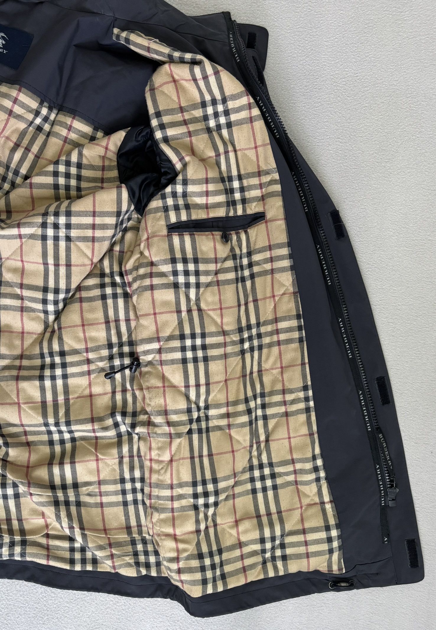 Burberry Burberry vintage black coat size XXL Size US XXL / EU 58 / 5 - 17 Thumbnail