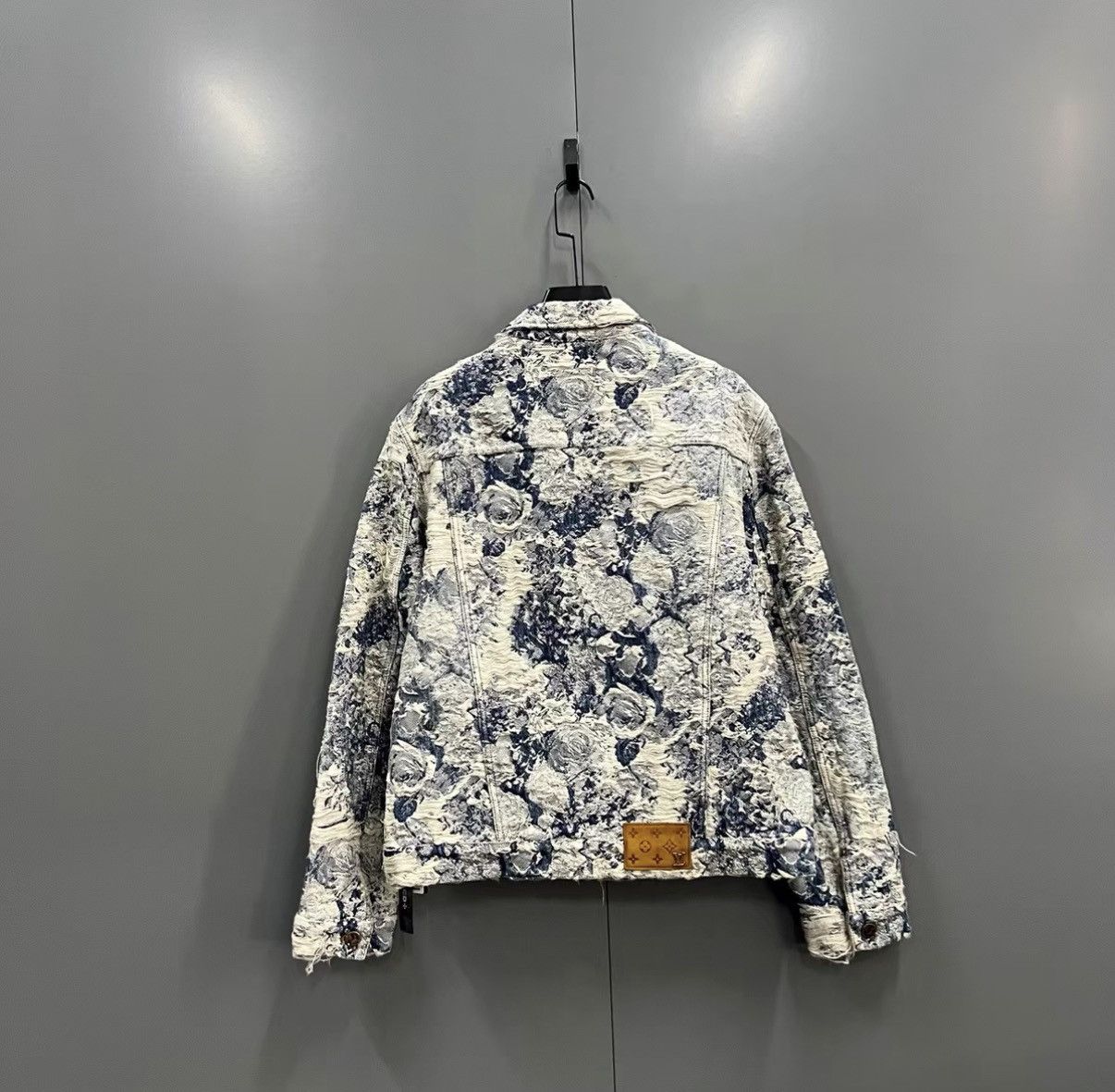 Louis Vuitton Louis Vuitton Botanical Full Print Denim Jacket J41 Size US L / EU 52-54 / 3 - 2 Thumbnail