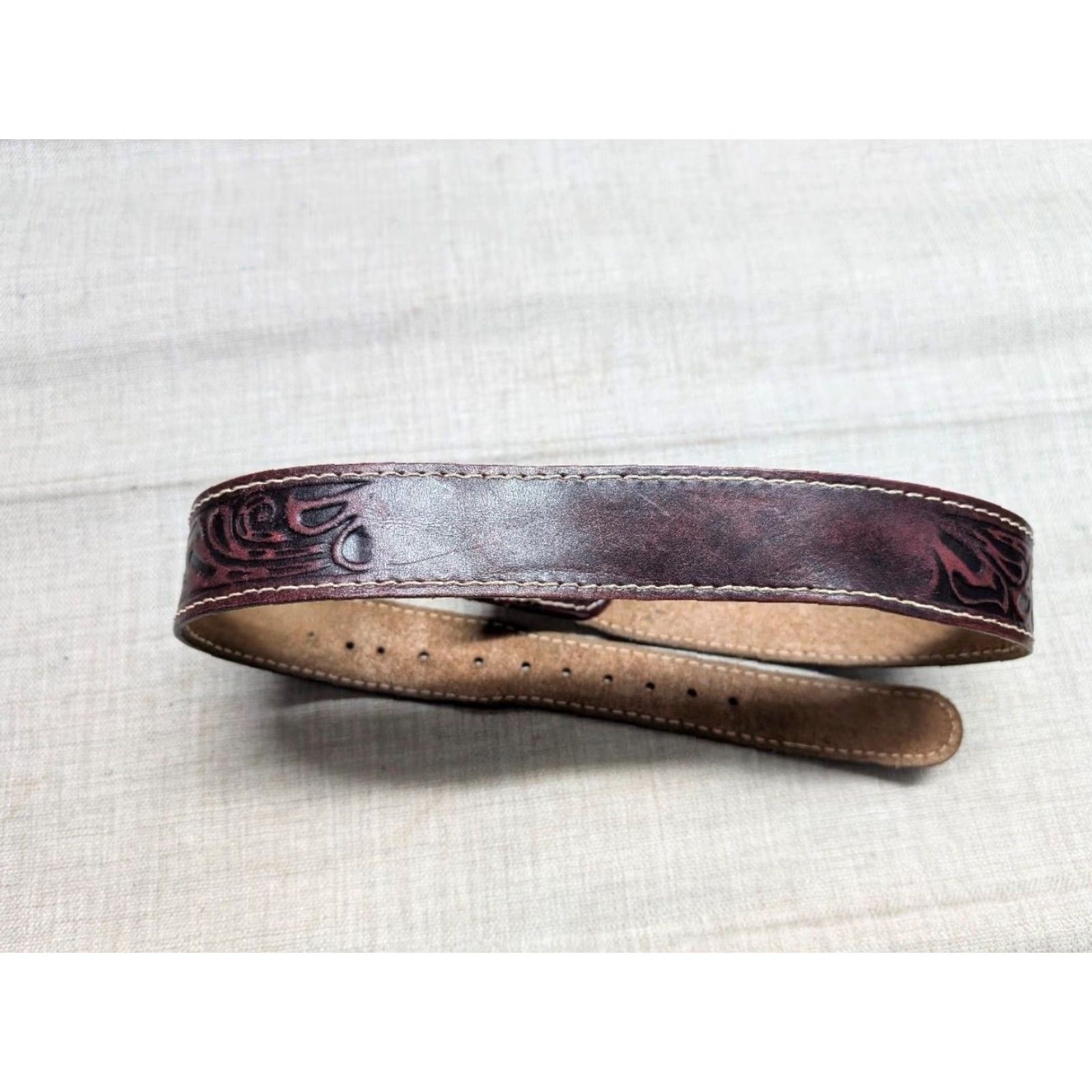 Vintage VINTAGE WESTERN BELT tapered ends brown/red floral cowhide leather - 34 - Men - Belt Size 34 - 3 Thumbnail