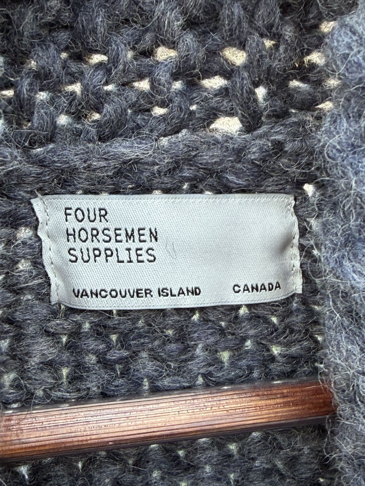 Four Horsemen Four Horsemen Supplies Shawl Thick Knit Cardigan Large Size US L / EU 52-54 / 3 - 4 Thumbnail