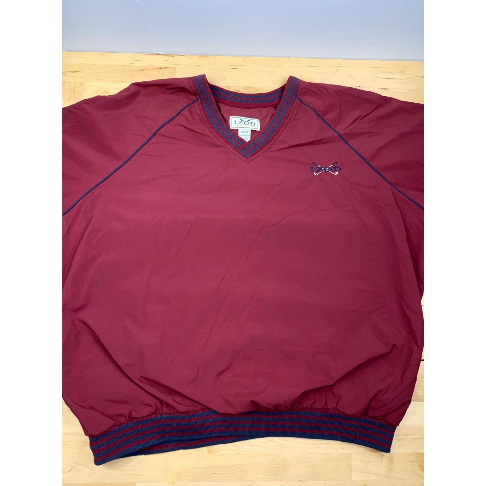 Izod VTG IZOD Pullover Windbreaker Sz L Red V Neck Long Sleeve Golf Distress #2355 Size US L / EU 52-54 / 3 - 2 Thumbnail
