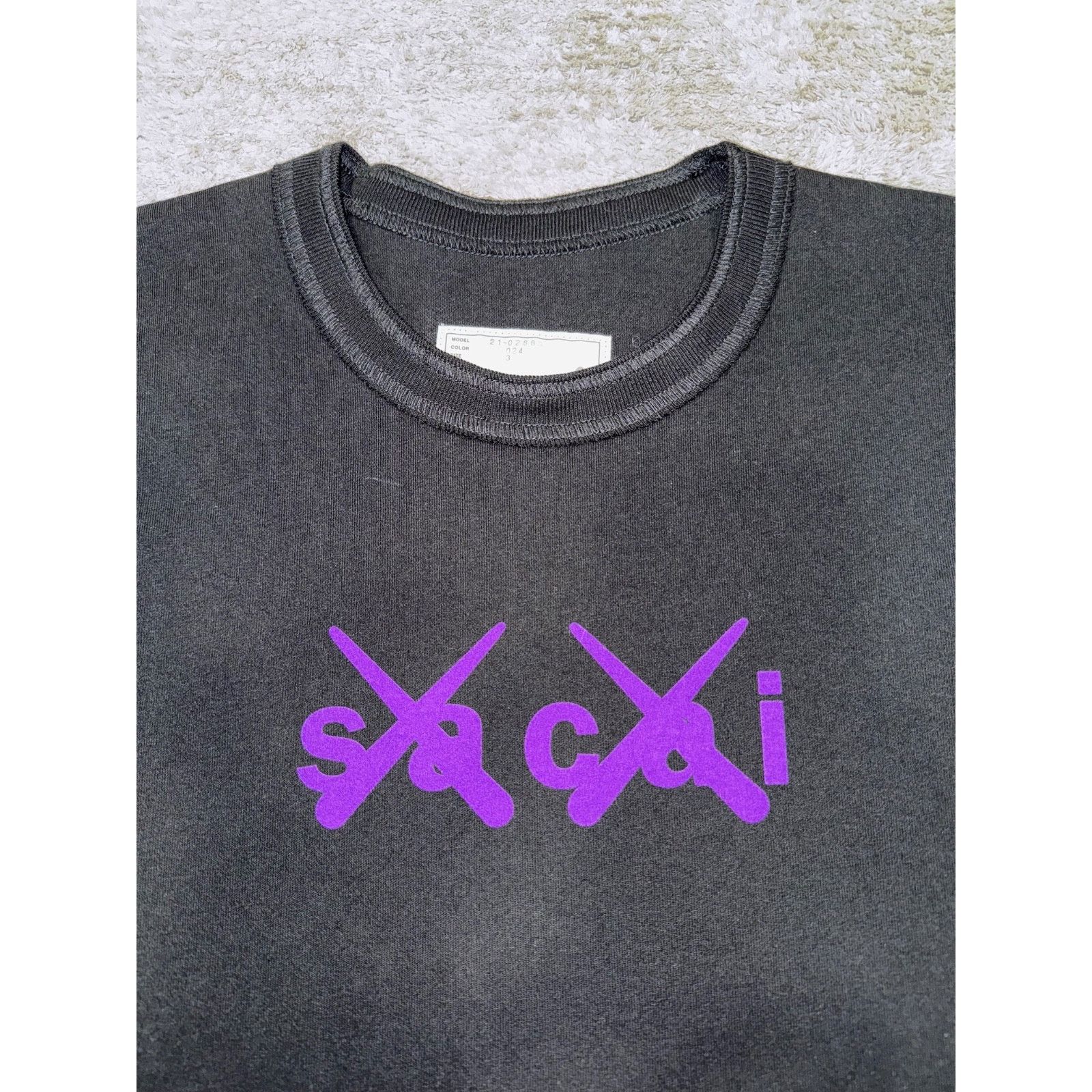Sacai Sacai x KAWS Logo SS Tee Cotton Short Sleeve T-Shirt 3 Large Size US L / EU 52-54 / 3 - 6 Thumbnail
