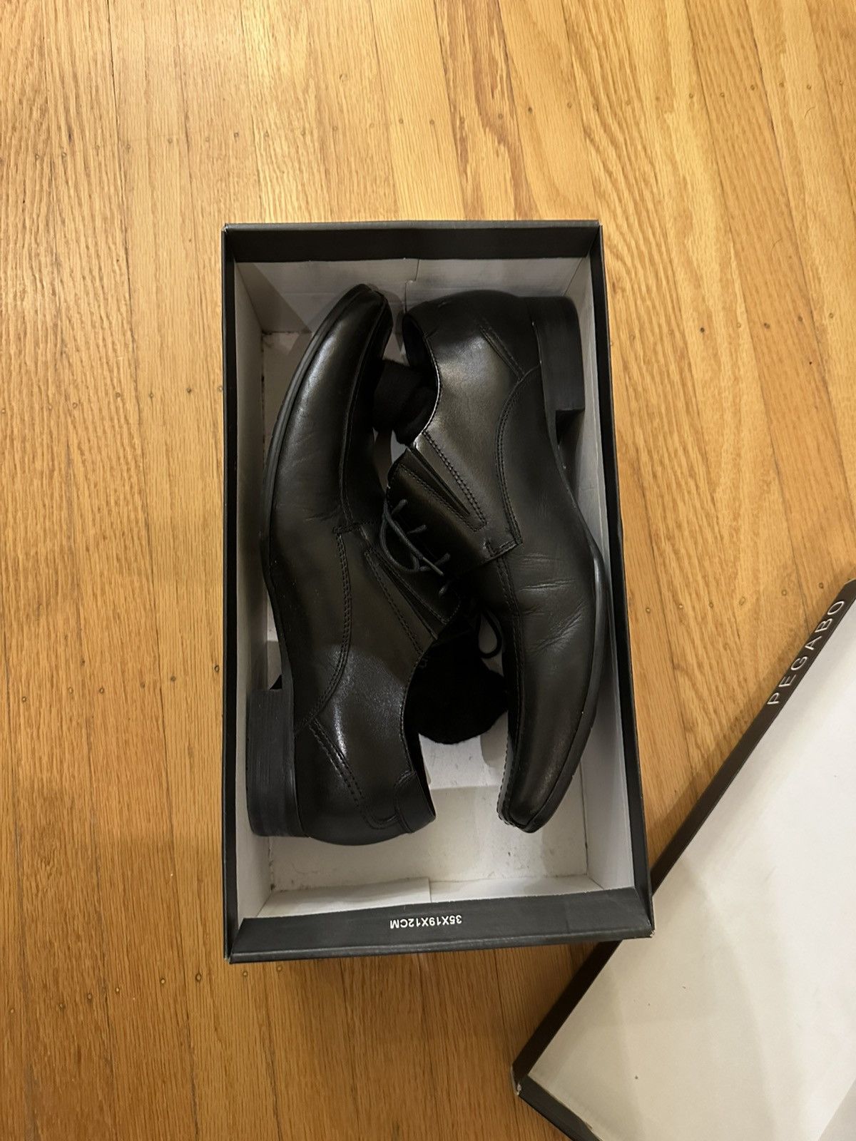 Other Pegabo Mens Leather Dress Shoes Size US 11 / EU 44 - 2 Thumbnail