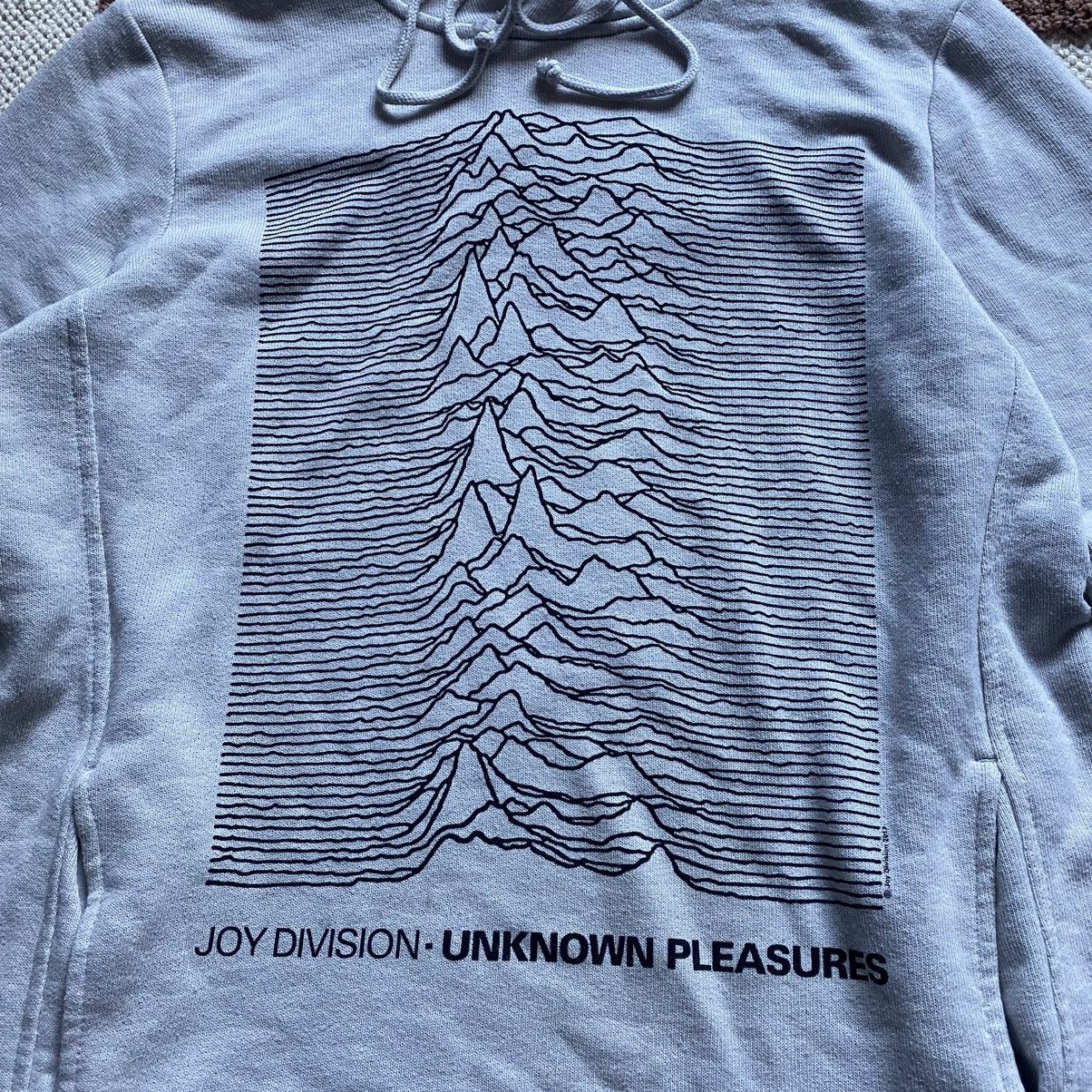Band Tees JOY DIVISION Y2K UNKNOWN PLEASURES BIG LOGO HOODIE Size US M / EU 48-50 / 2 - 2 Thumbnail