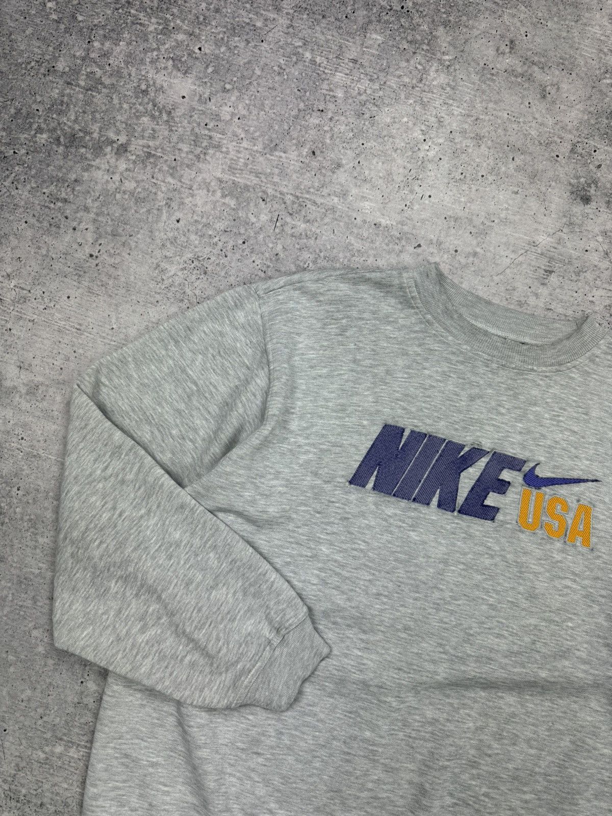 Nike Vintage Nike USA Swoosh Big Logo Distressed Sweatshirt 90's Size US M / EU 48-50 / 2 - 5 Thumbnail