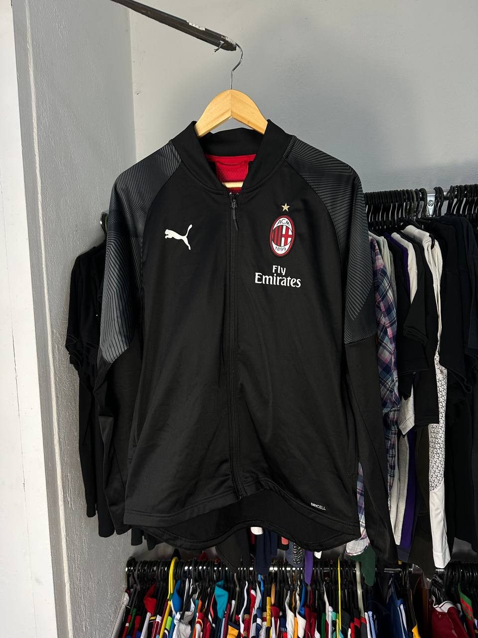 Other AC MILAN PUMA SOCCER SWEATSHIRT Size US M / EU 48-50 / 2 - 1 Thumbnail