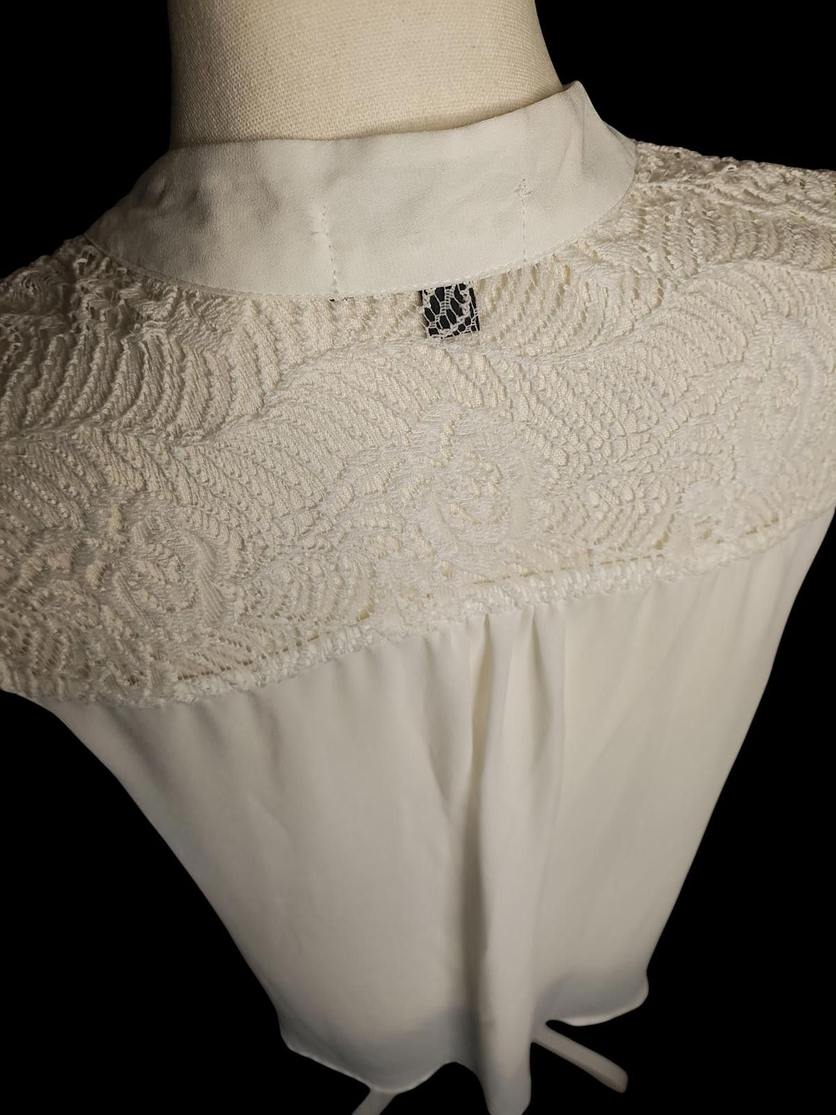 Designer Sleeveless White Button-Up Blouse Zip Pocket by My Michelle Size ONE SIZE - 5 Thumbnail