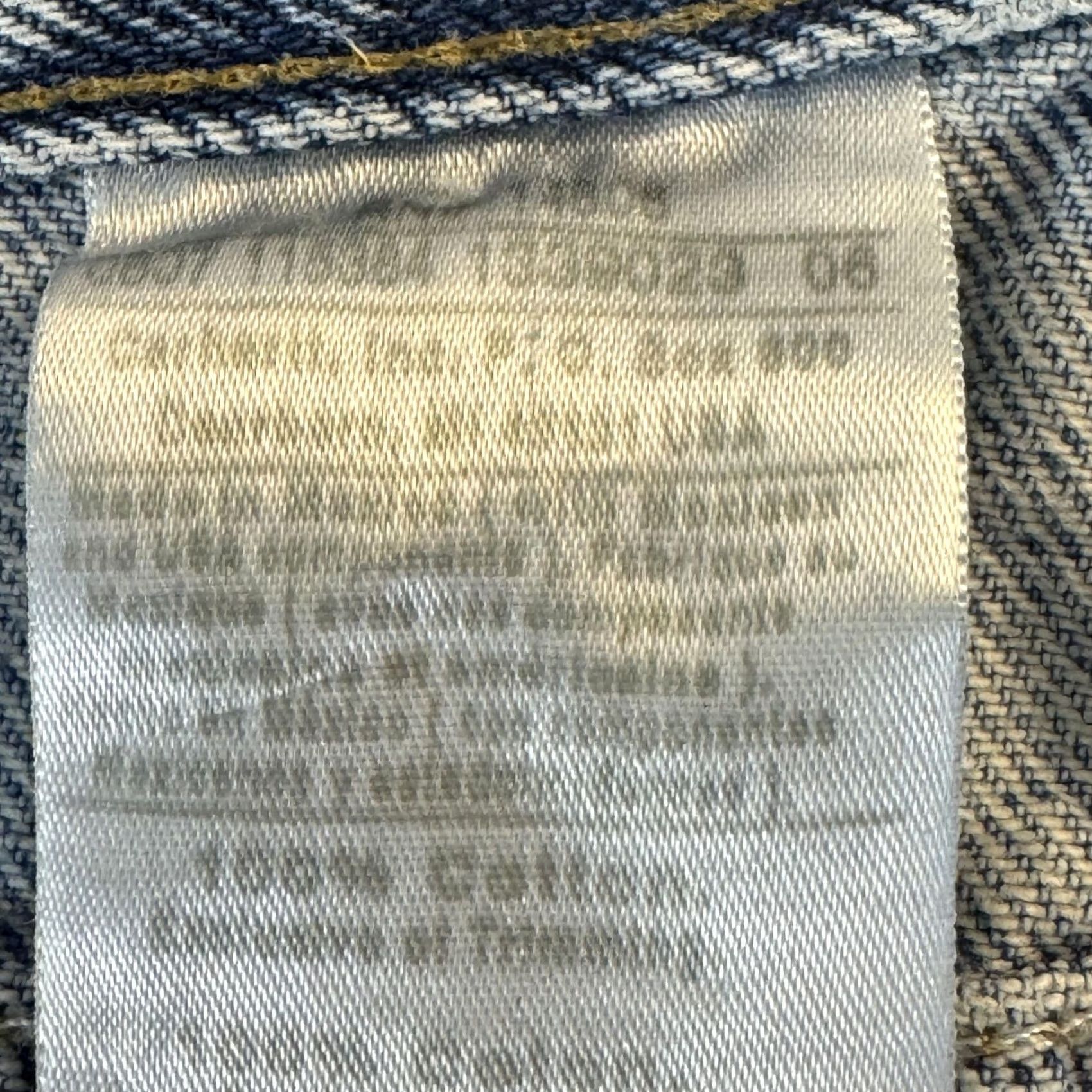 Carhartt VINTAGE Carhartt Jeans Mens 36x32 Blue Relaxed Fit Light Wash Workwear Denim Zip Fly Size US 36 / EU 52 - 6 Thumbnail