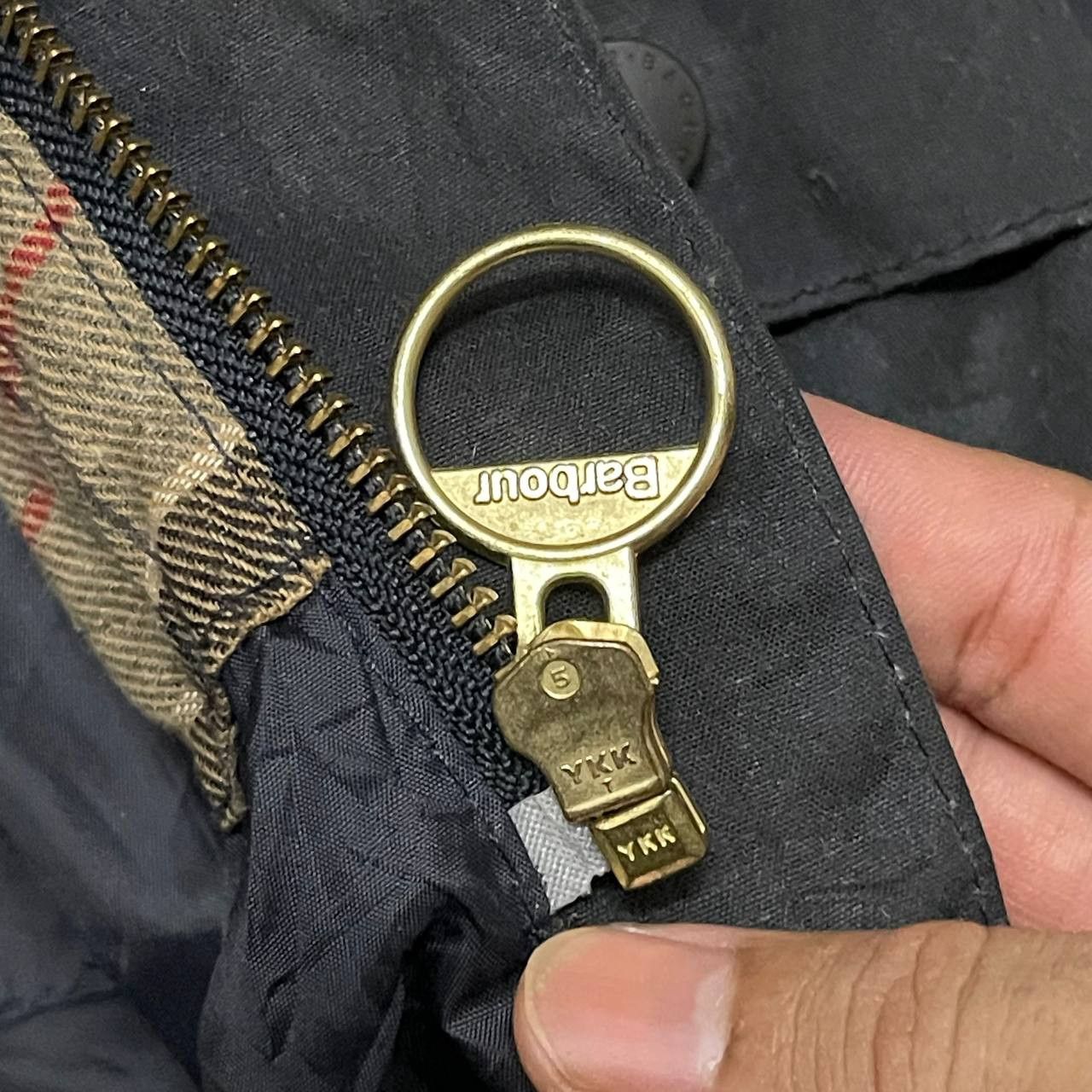 Barbour Barbour Ashby Waxed Jacket in Navy Size US S / EU 44-46 / 1 - 13 Thumbnail