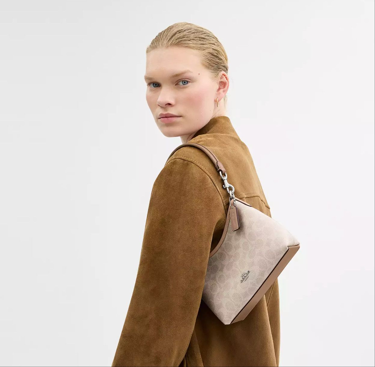 Coach Laurel Small Shoulder Bag In Signature Canvas CBH15 Size ONE SIZE - 9 Thumbnail