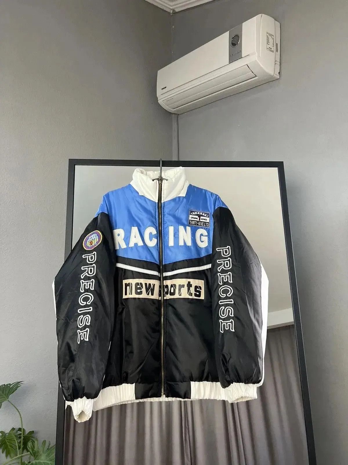 Harley Davidson Vintage Ferrari Vodafone jacket bomber Red Bull F1 Racing Size US M / EU 48-50 / 2 - 11 Thumbnail