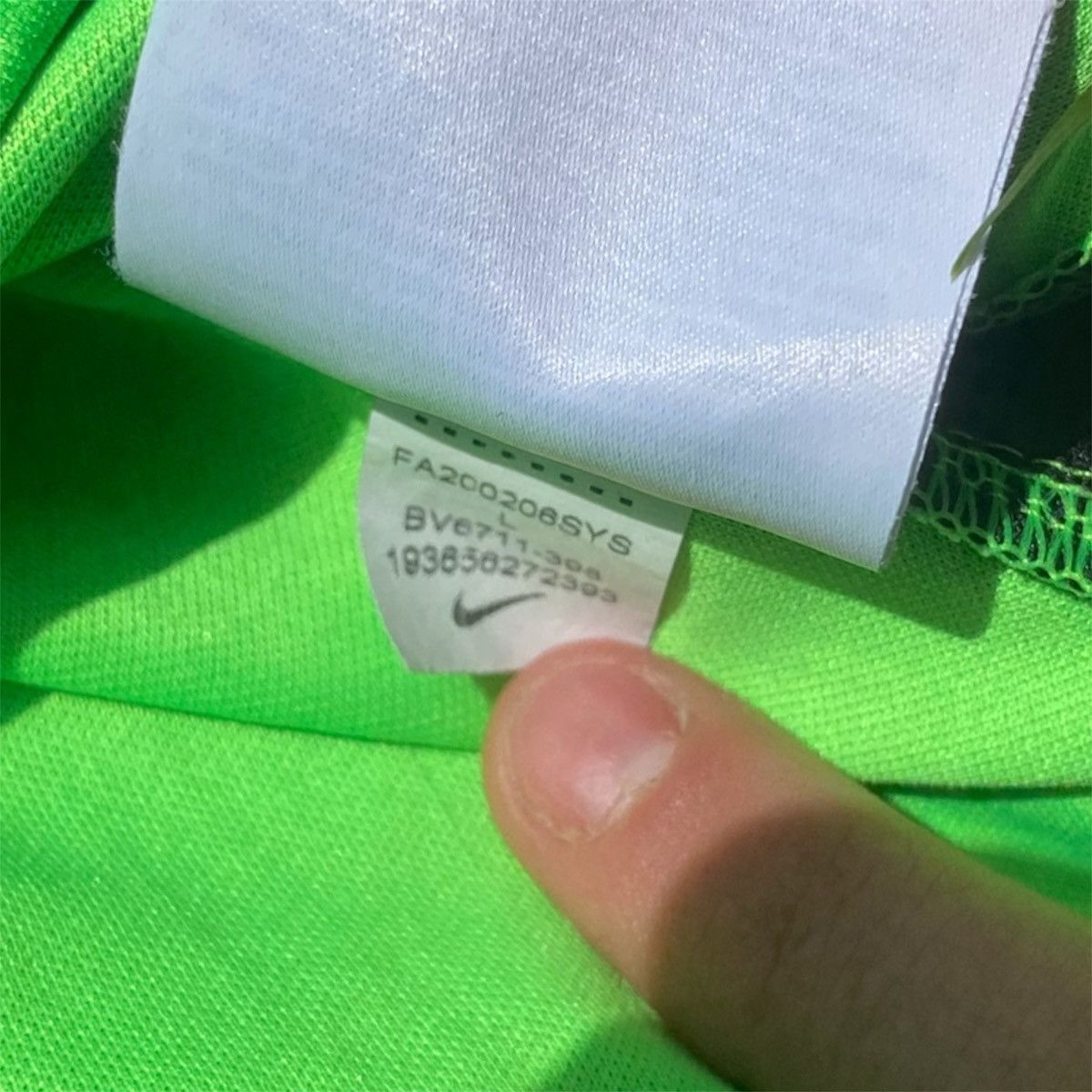 Nike Vintage Nike Newcastle East F.C. Green Long Sleeve Size US L / EU 52-54 / 3 - 6 Thumbnail