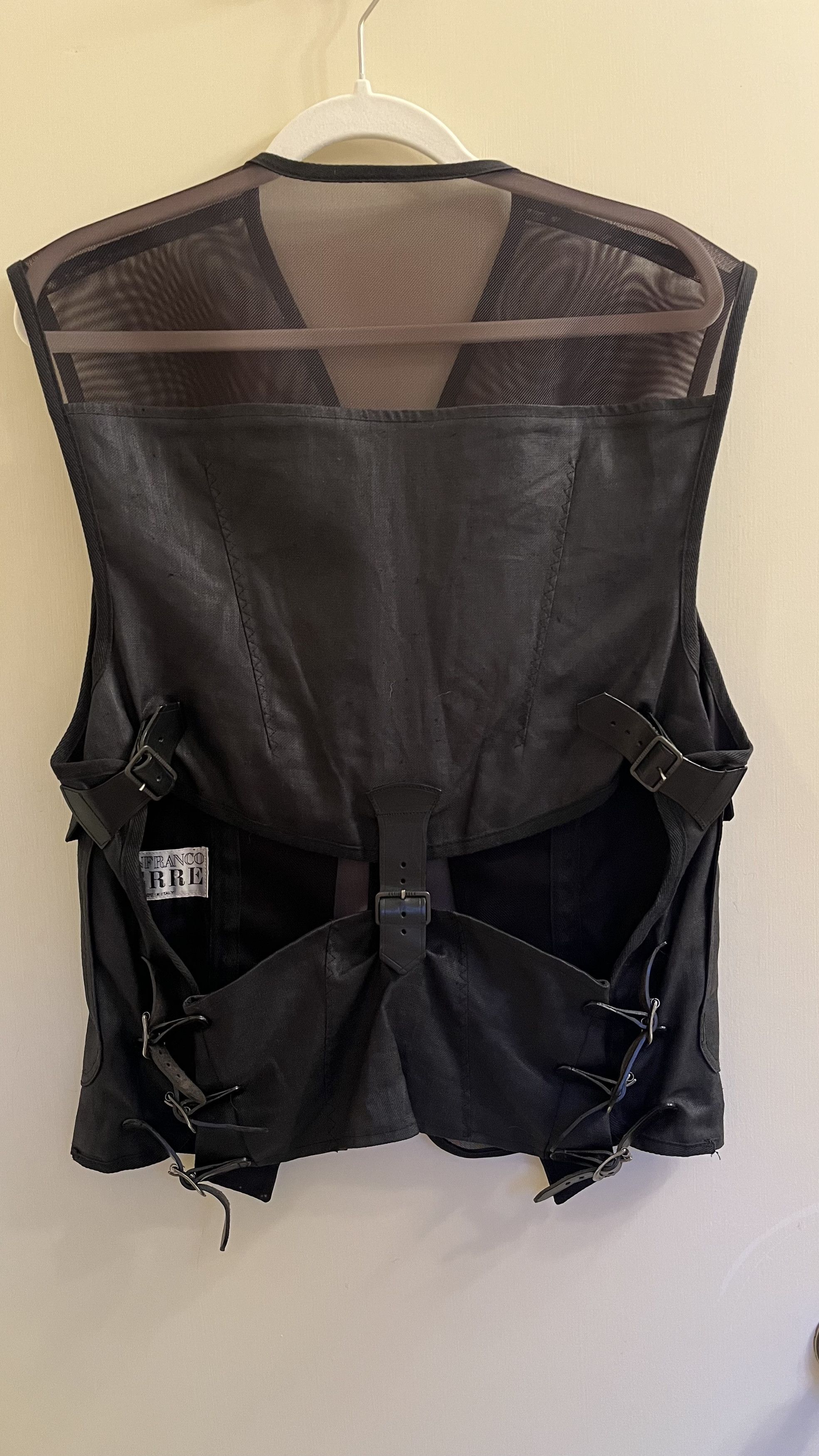 Gianfranco Ferre Gianfranco Ferre Mesh and Leather Vest - Rare 90s Runway Size US L / EU 52-54 / 3 - 2 Thumbnail