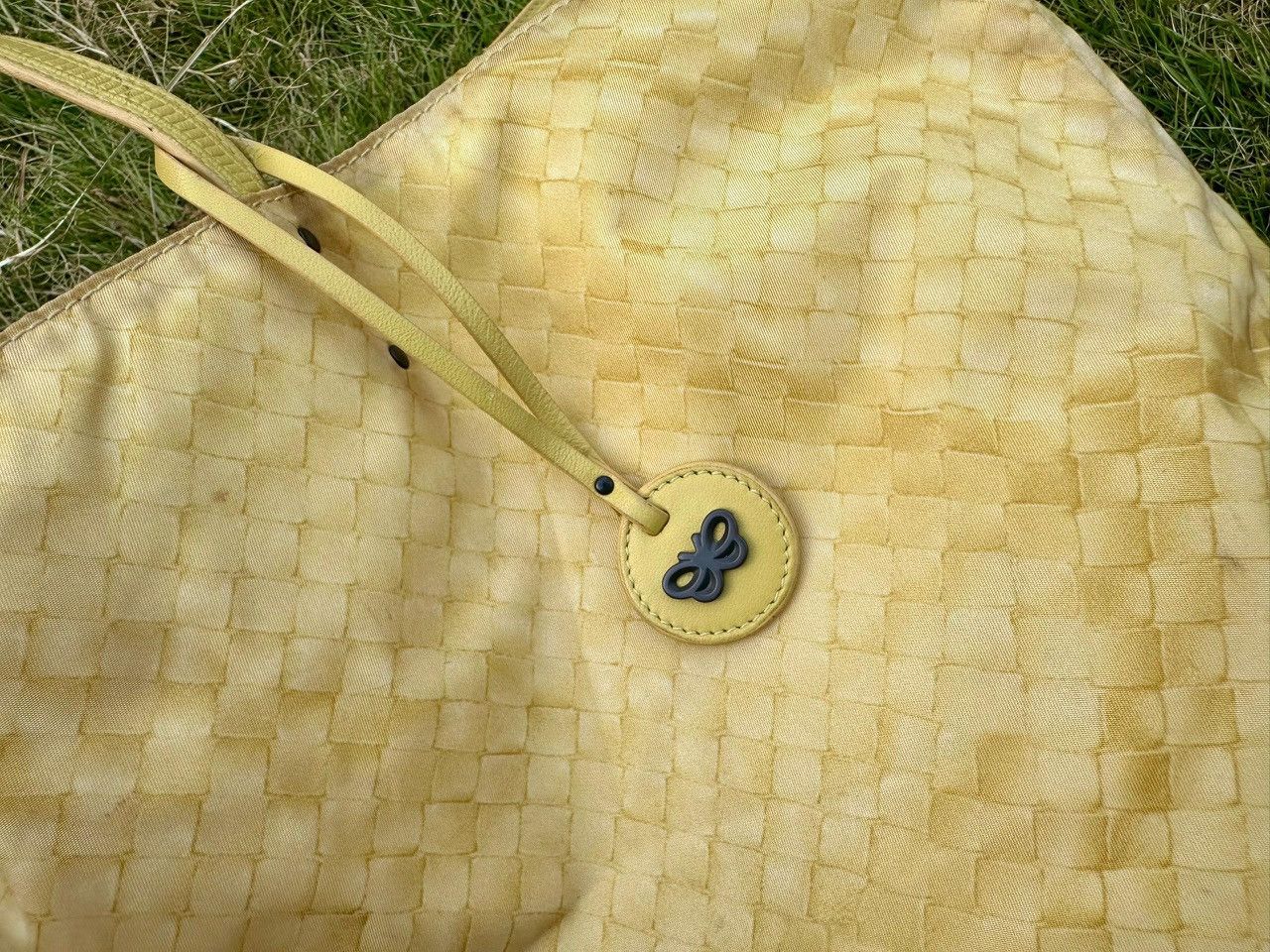 Bottega Veneta Authentic Bottega Veneta Intrecciato Illusion Nylon Tote Bag Size ONE SIZE - 10 Thumbnail