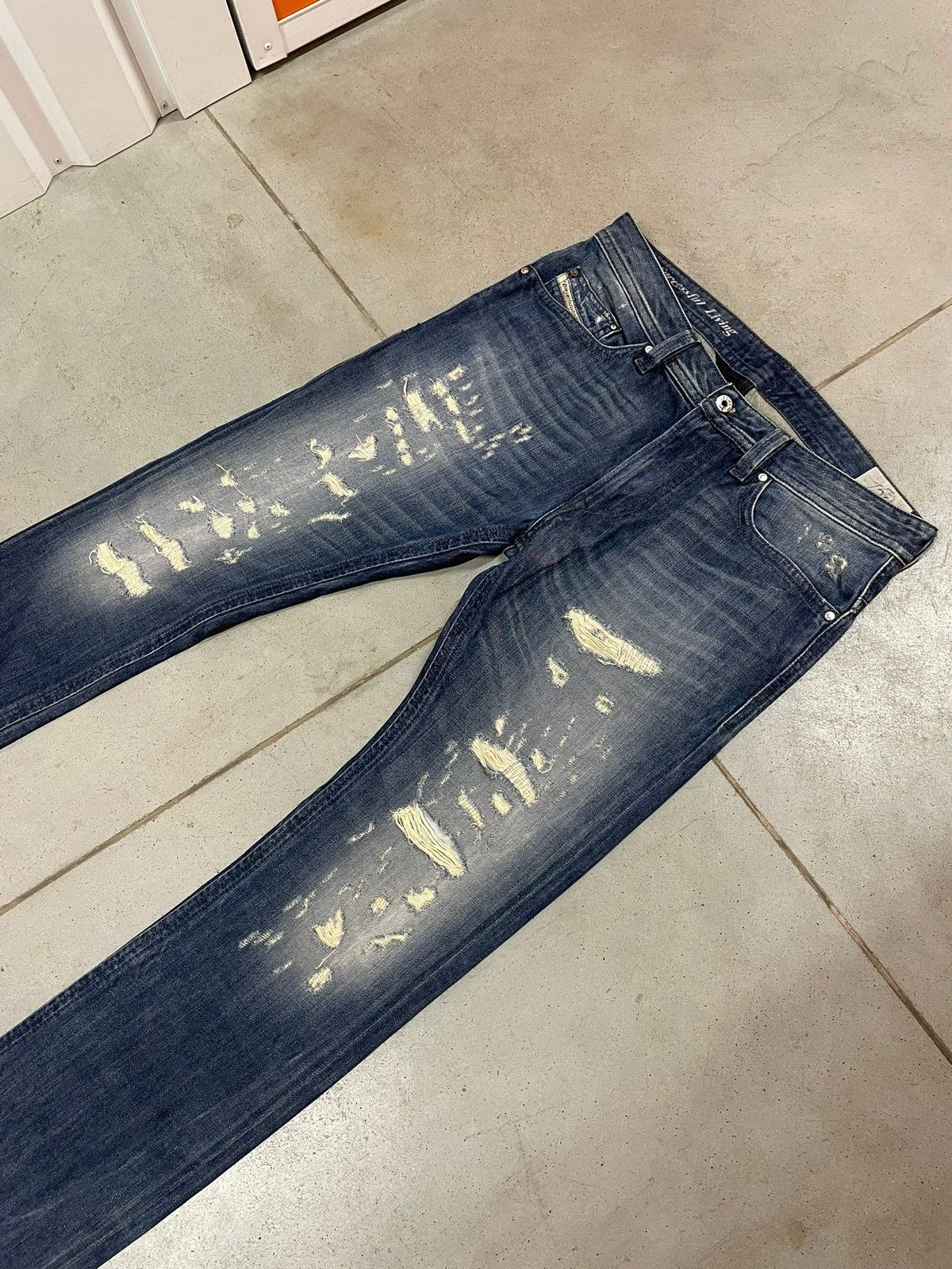 Diesel Vintage Diesel Distressed Denim Jeans Size US 32 / EU 48 - 2 Thumbnail