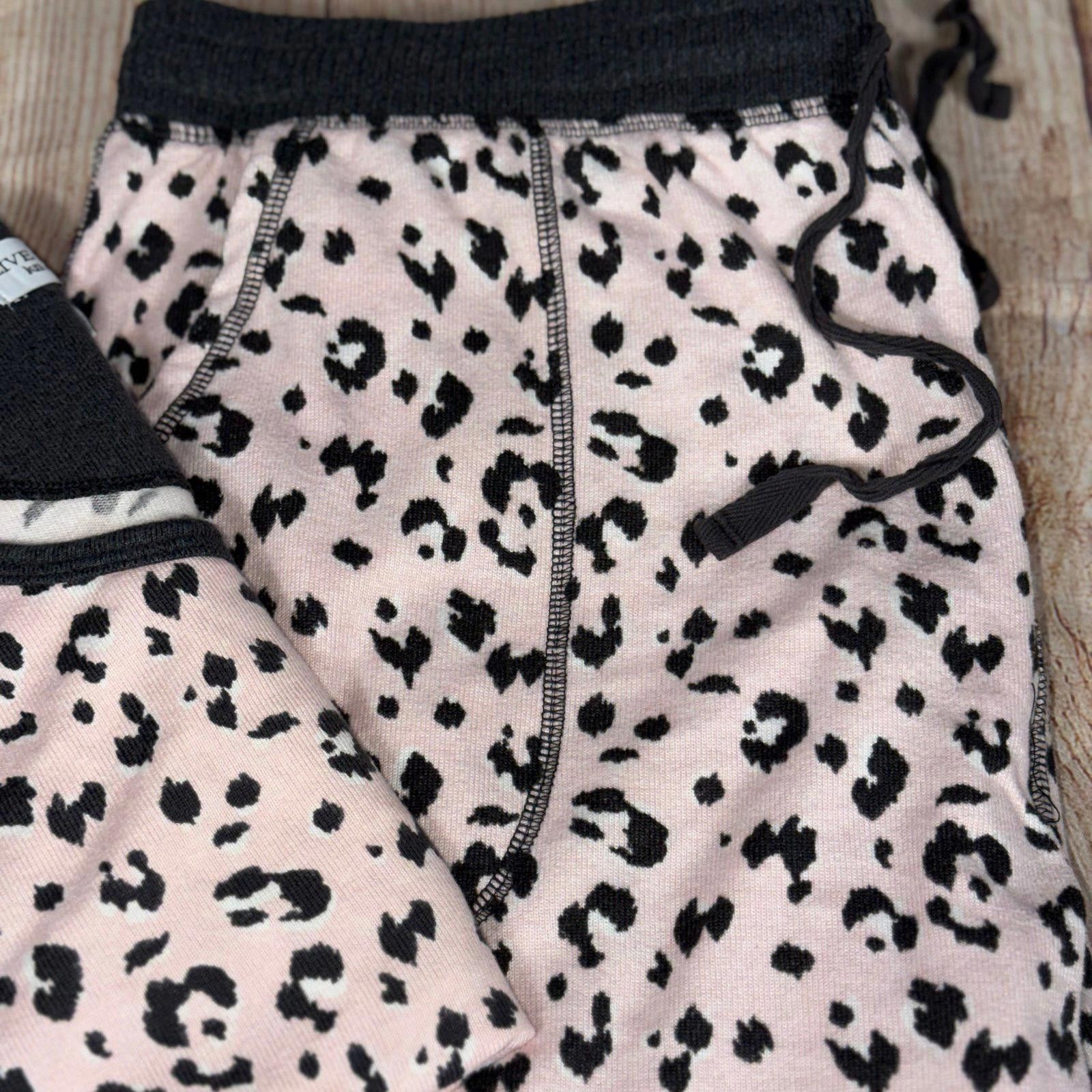 Other Karen Neuburger Love Lounge XL Leopard Print Loungewear Set Size ONE SIZE - 3 Thumbnail