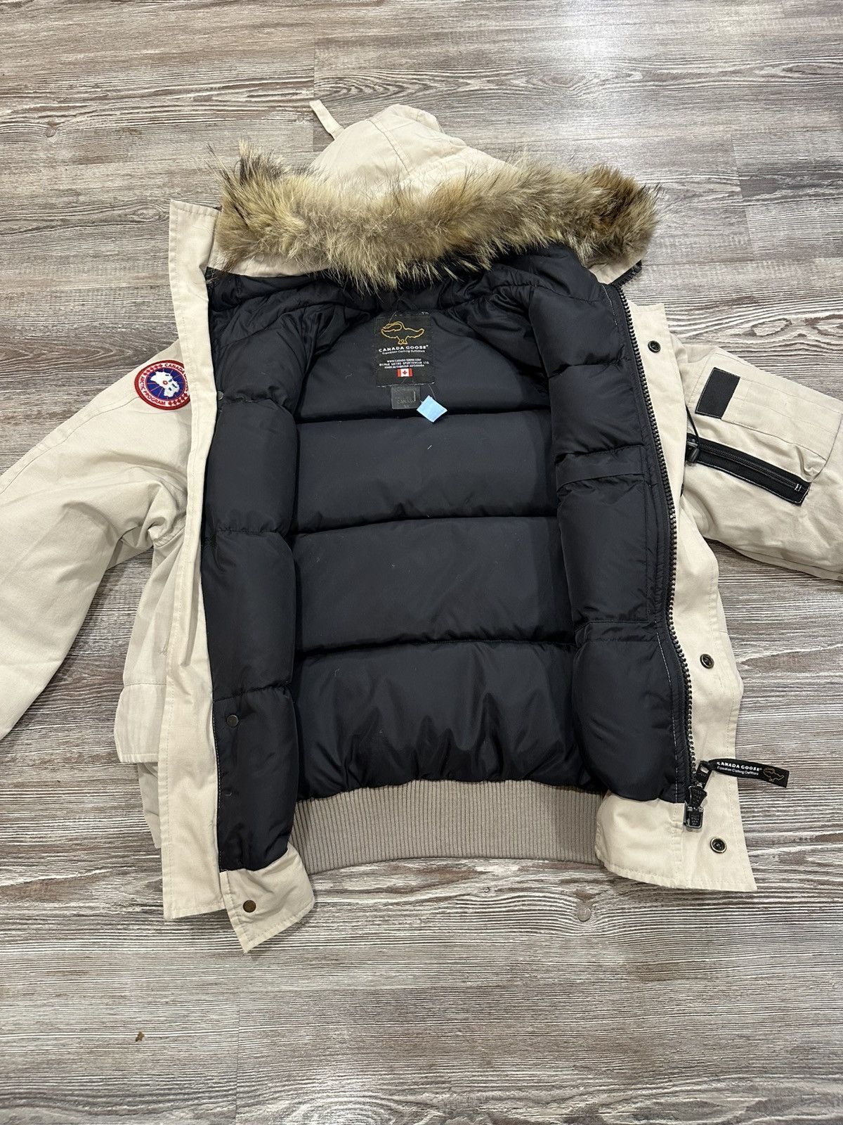 Vintage men's Canada goose Chilliwack bomber size S