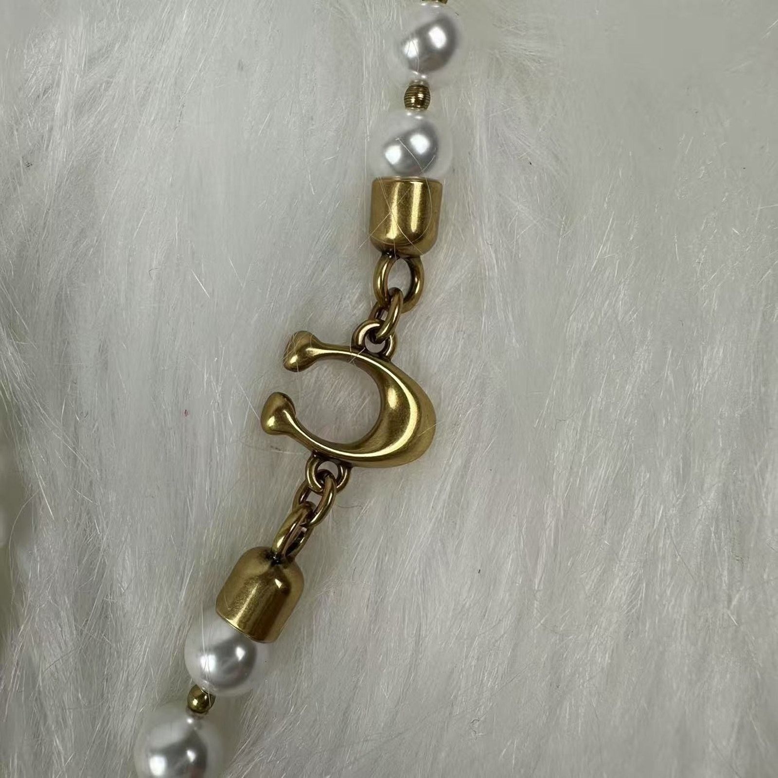 Coach Coach Short Pearl Strap In Brass/Chalk CAU48 NWT Size ONE SIZE - 6 Thumbnail