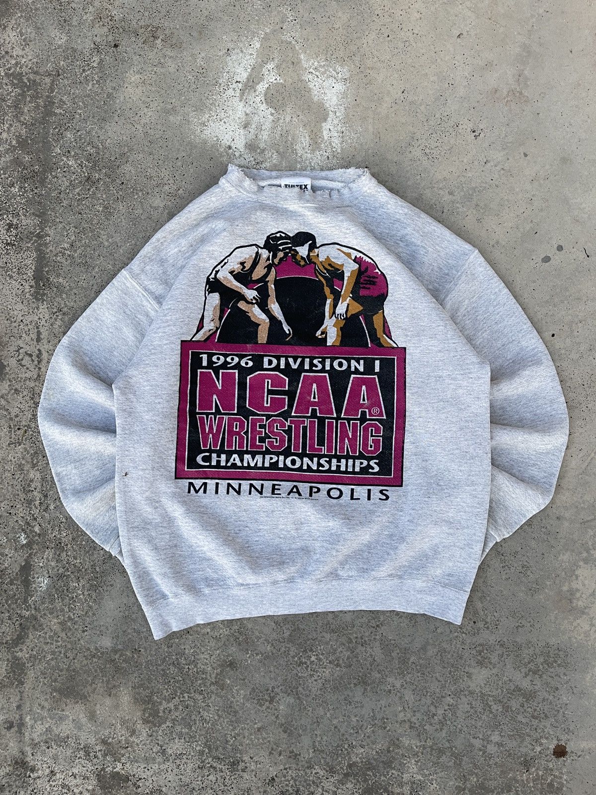 NCAA × Tultex × Vintage Vintage Distressed NCAA Wrestling Championships Sweatshirt Size US M / EU 48-50 / 2 - 1 Thumbnail