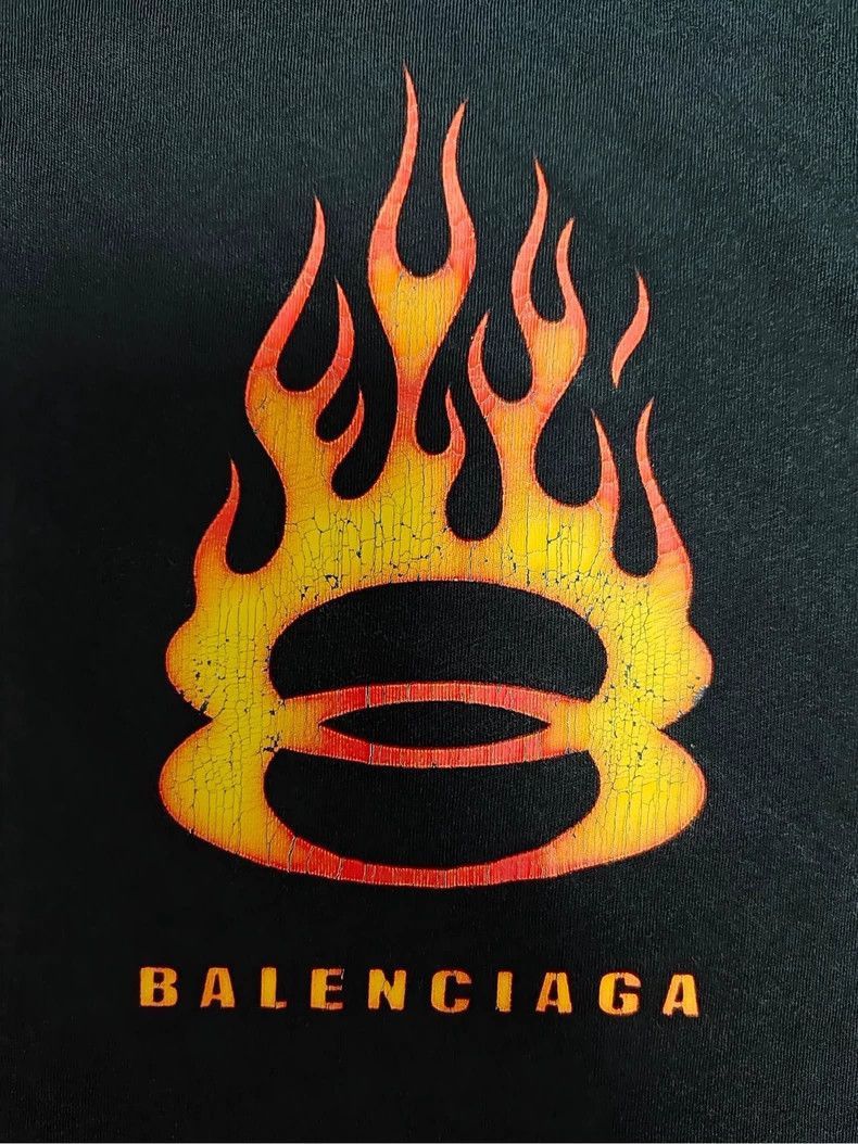 Balenciaga Balenciaga Balenciaga Long Sleeve Fire Graphic T-Shirt-250 Size US M / EU 48-50 / 2 - 3 Thumbnail