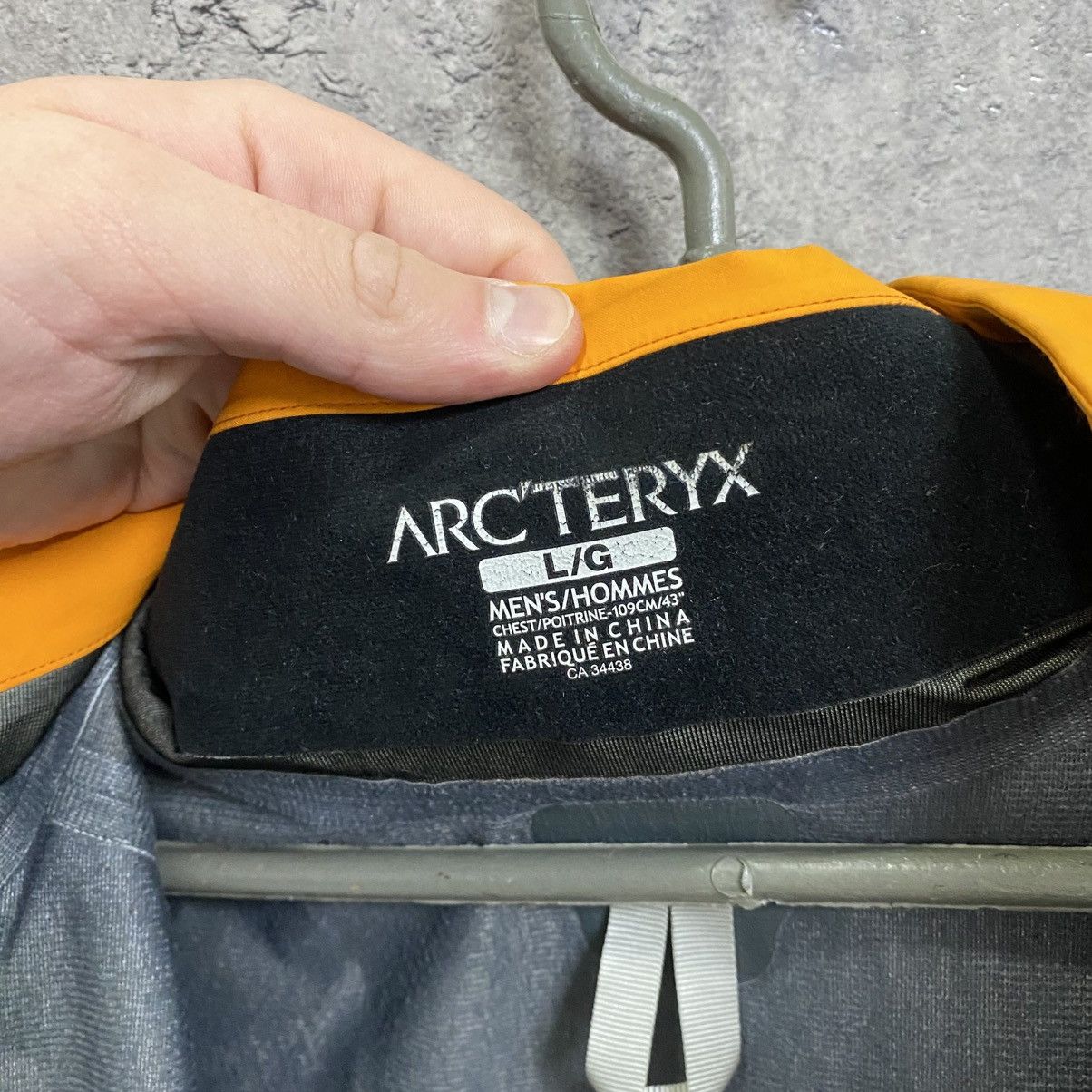 Arc'teryx Men's Arcteryx Beta Gore-Tex Jacket Recco Gorpcore Size US L / EU 52-54 / 3 - 17 Thumbnail