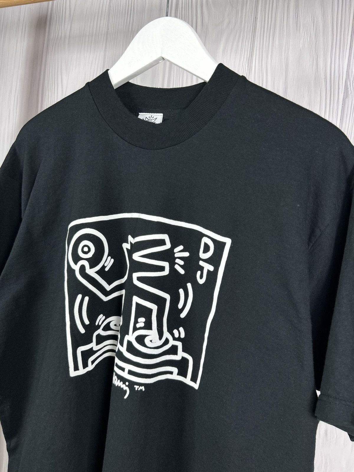 Keith Haring Rare Vintage Pop Shop Keith Haring DJ Dog Art USA T-Shirt XL Size US XL / EU 56 / 4 - 4 Thumbnail