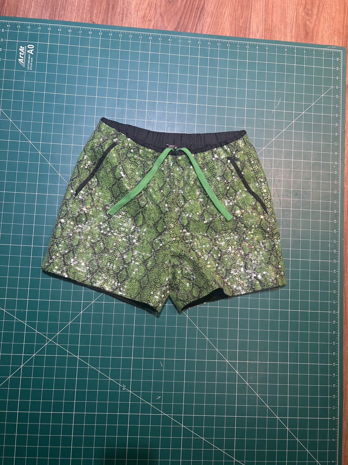 Asos Sequence green shorts Size US 30 / EU 46 - 2 Thumbnail