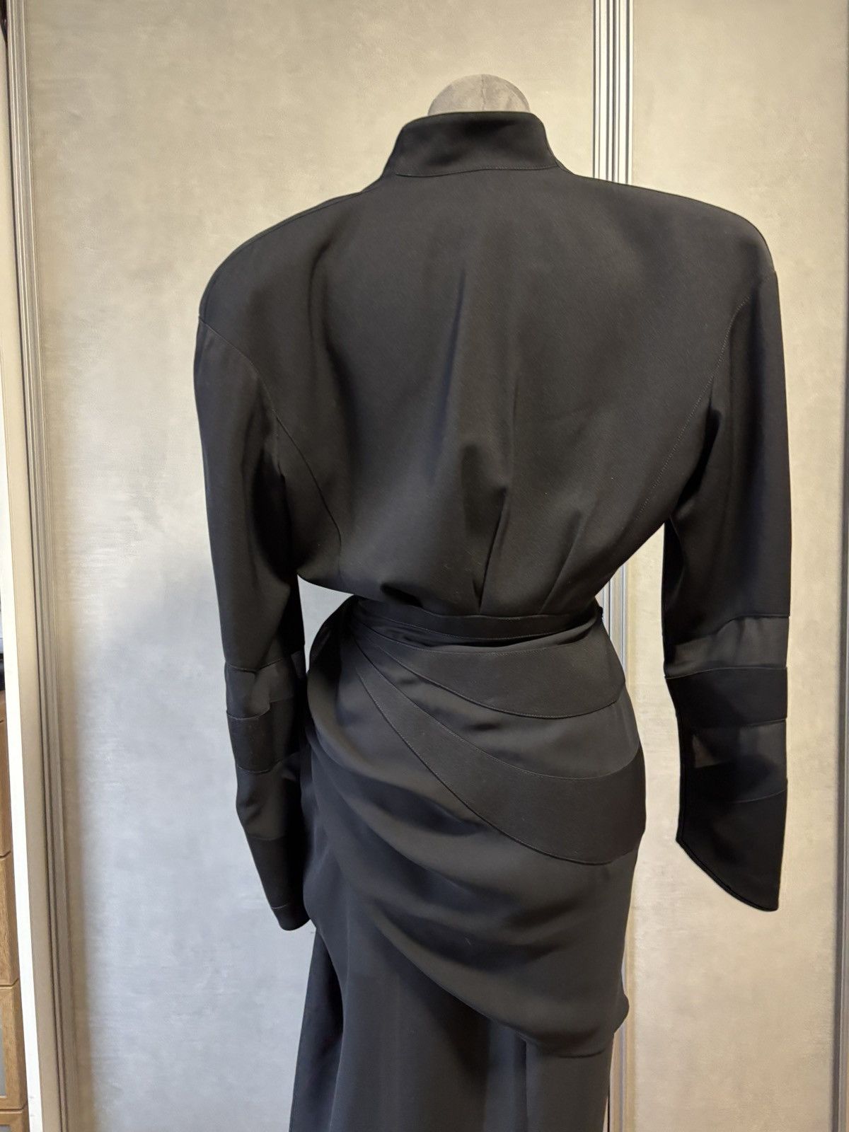 Thierry Mugler THIERRY MUGLER. Set with jacket and long skirt Size M / US 6-8 / IT 42-44 - 8 Thumbnail