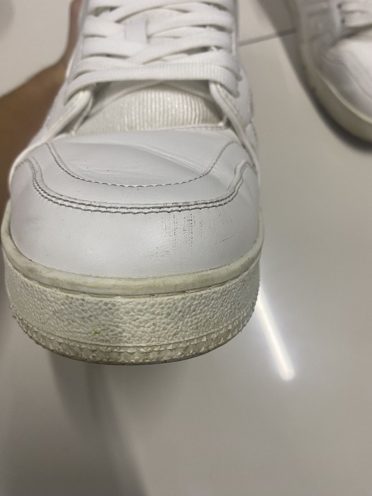 Louis Vuitton LV trainers white Size US 10 / EU 43 - 3 Thumbnail