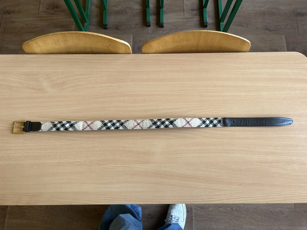 Burberry belt
