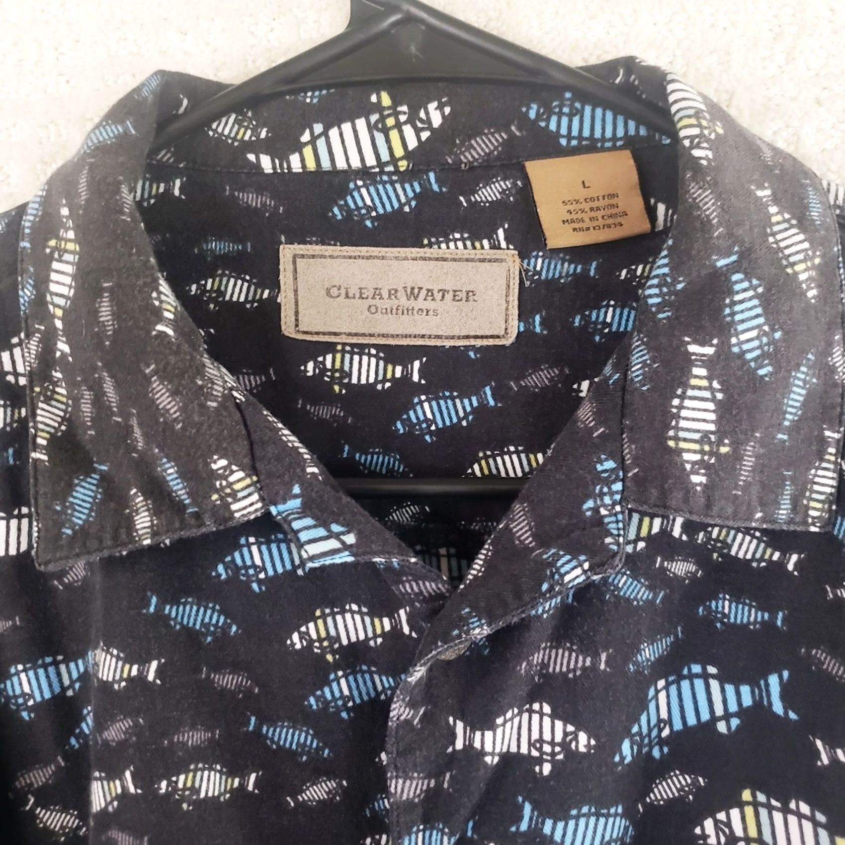 Vintage Clearwater Outfitters Men's L Black Blue Fish Pattern Short Sleeve Button Down Shirt Outdoor Hawaiian Casual Size US 33 - 5 Thumbnail