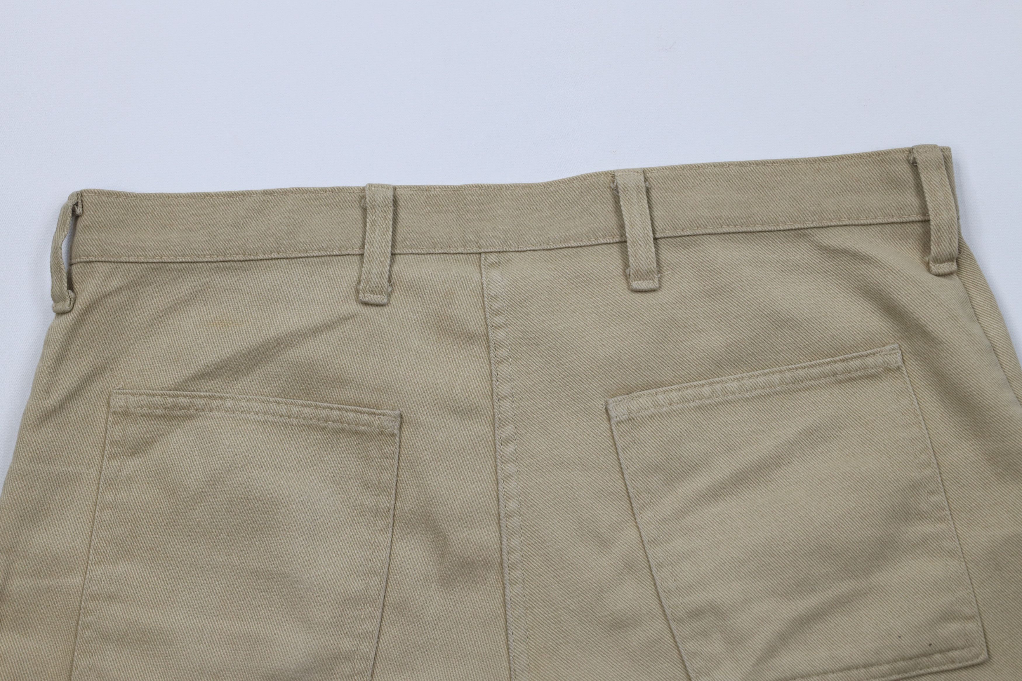 Vintage Vintage 70s Streetwear Knee Chino Short Shorts Beige USA Size US 34 / EU 50 - 12 Thumbnail